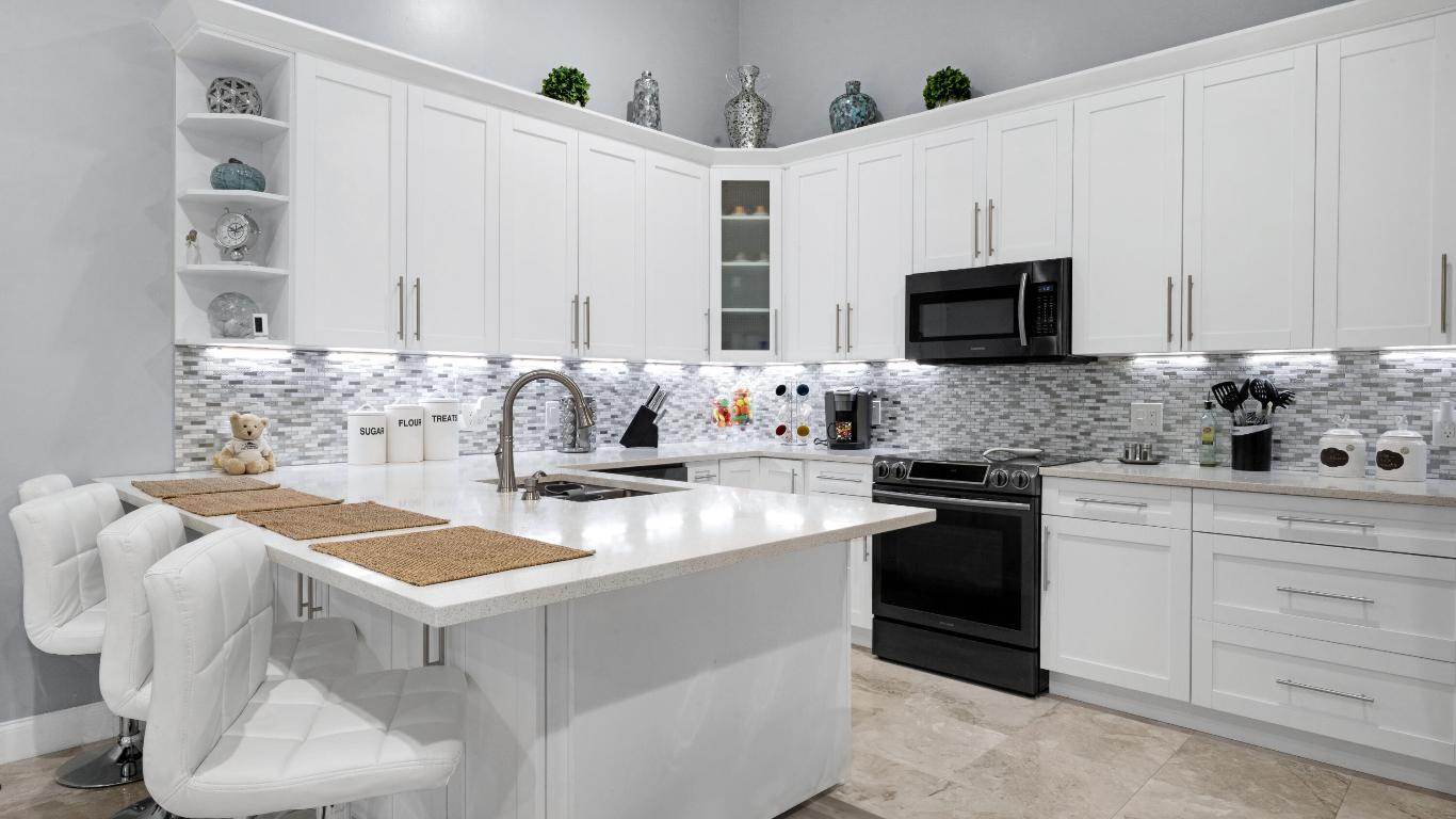 5460 Eagle Lake Drive 72b