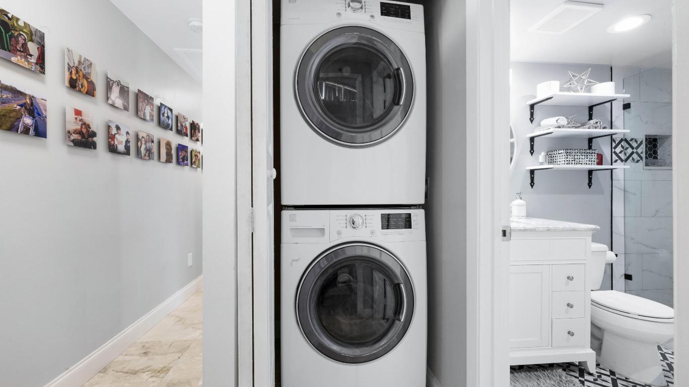 5460 Eagle Lake Drive 72b