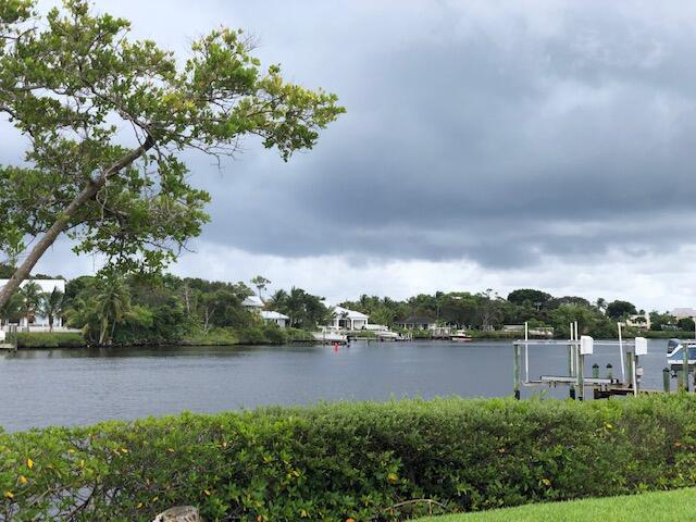 10411 SE Terrapin Place 201