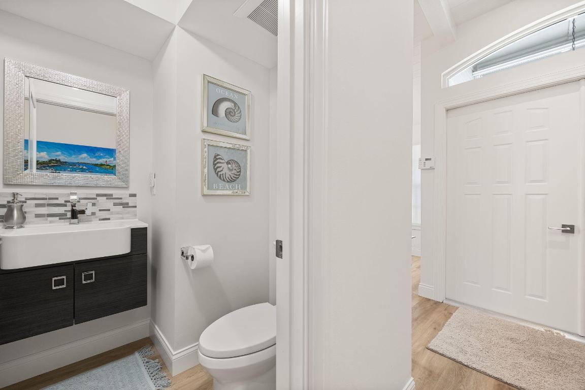 8949 SE Riverfront Terrace