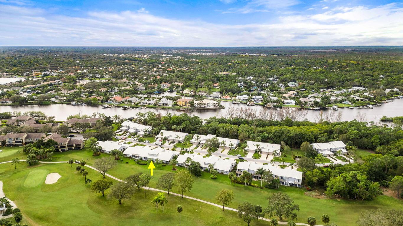 8949 SE Riverfront Terrace