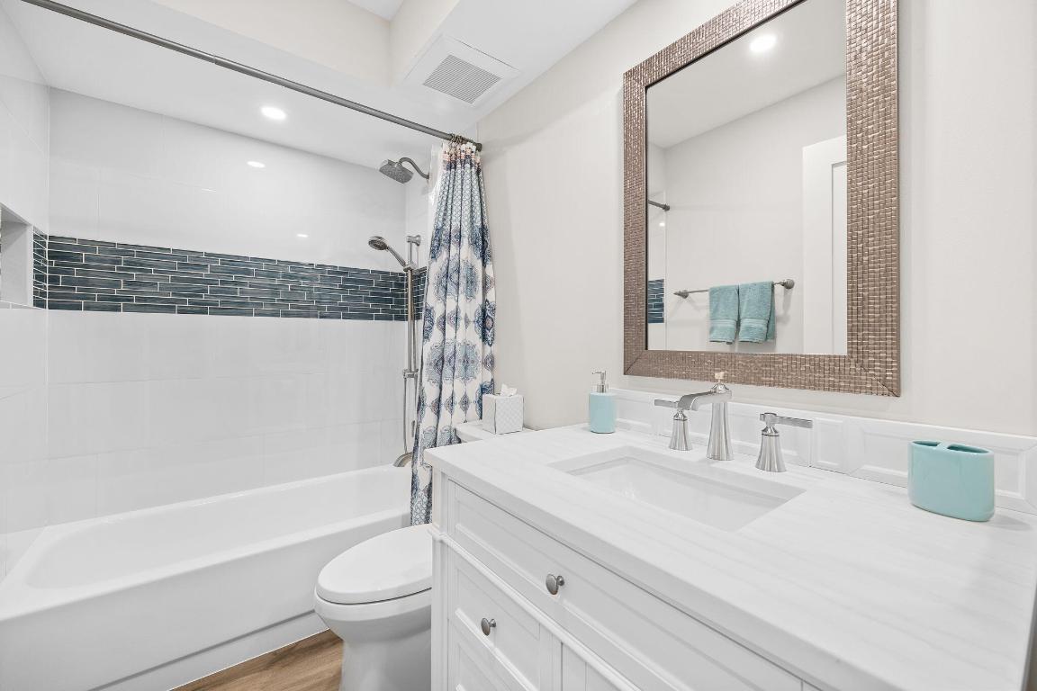 8949 SE Riverfront Terrace