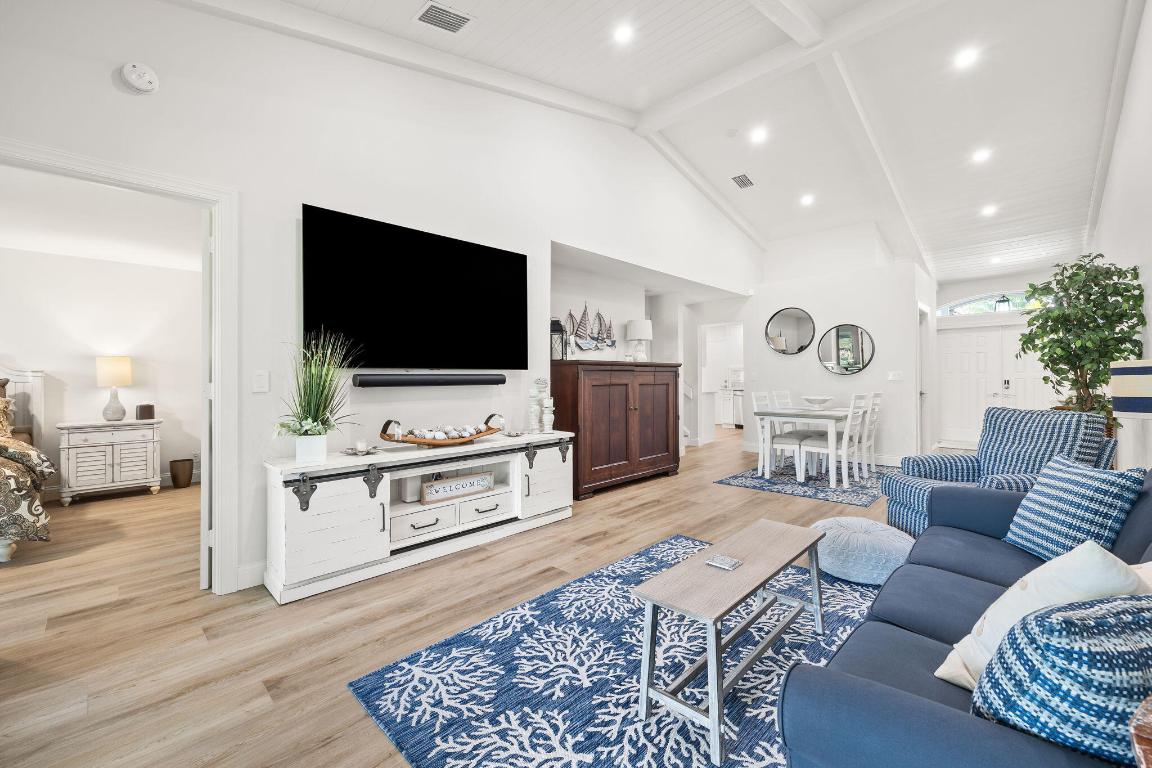 8949 SE Riverfront Terrace