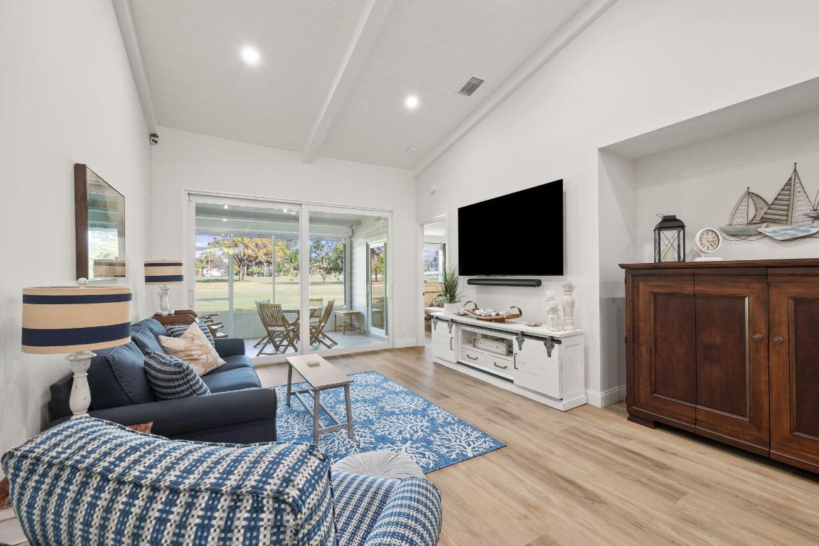 8949 SE Riverfront Terrace