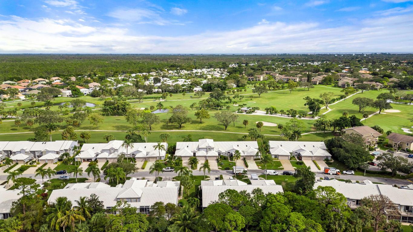 8949 SE Riverfront Terrace