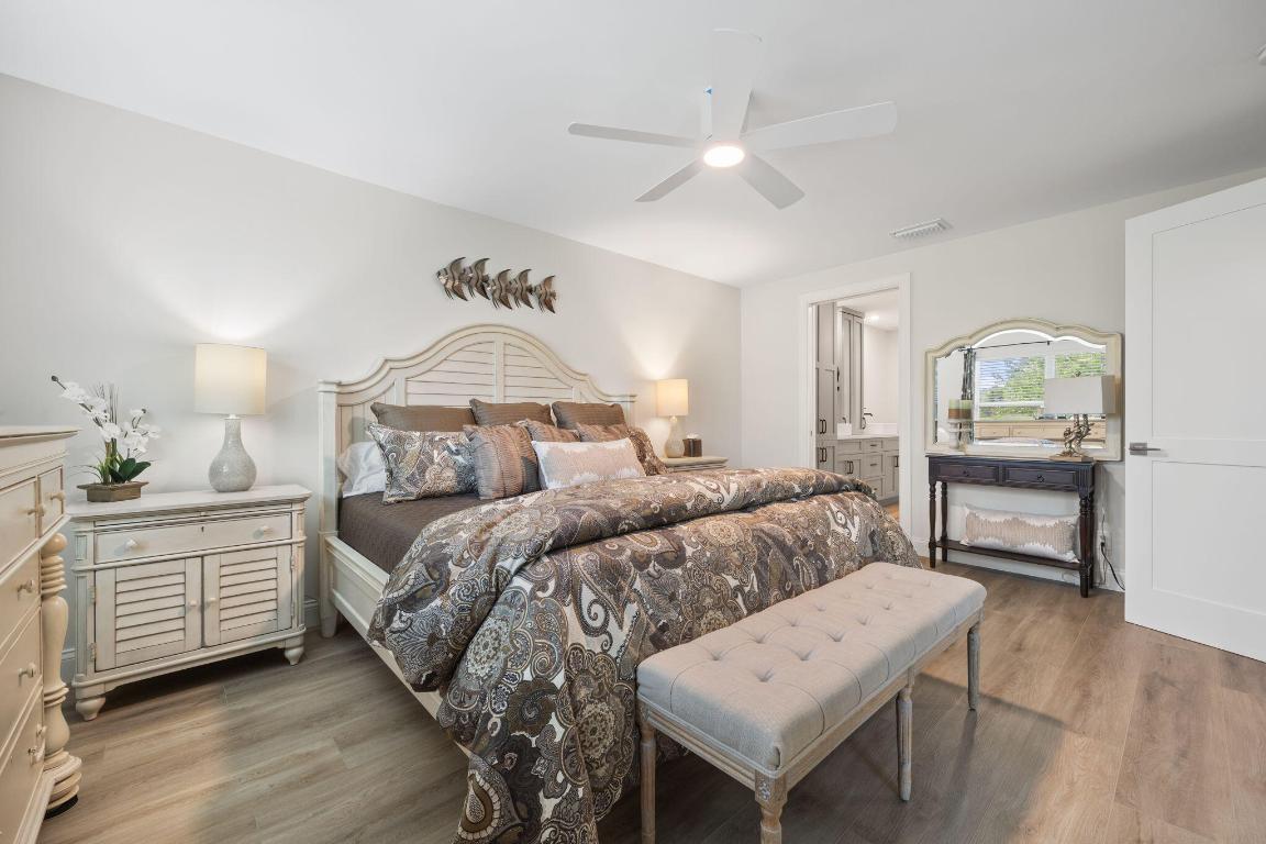 8949 SE Riverfront Terrace