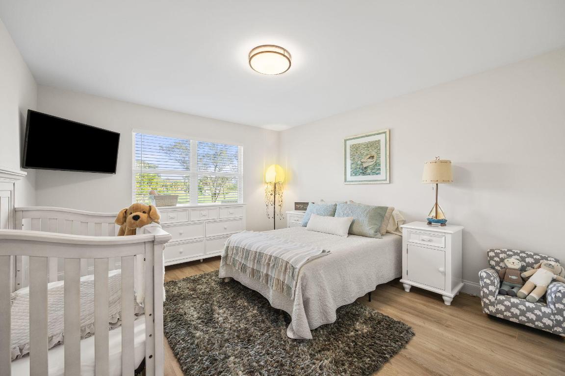 8949 SE Riverfront Terrace