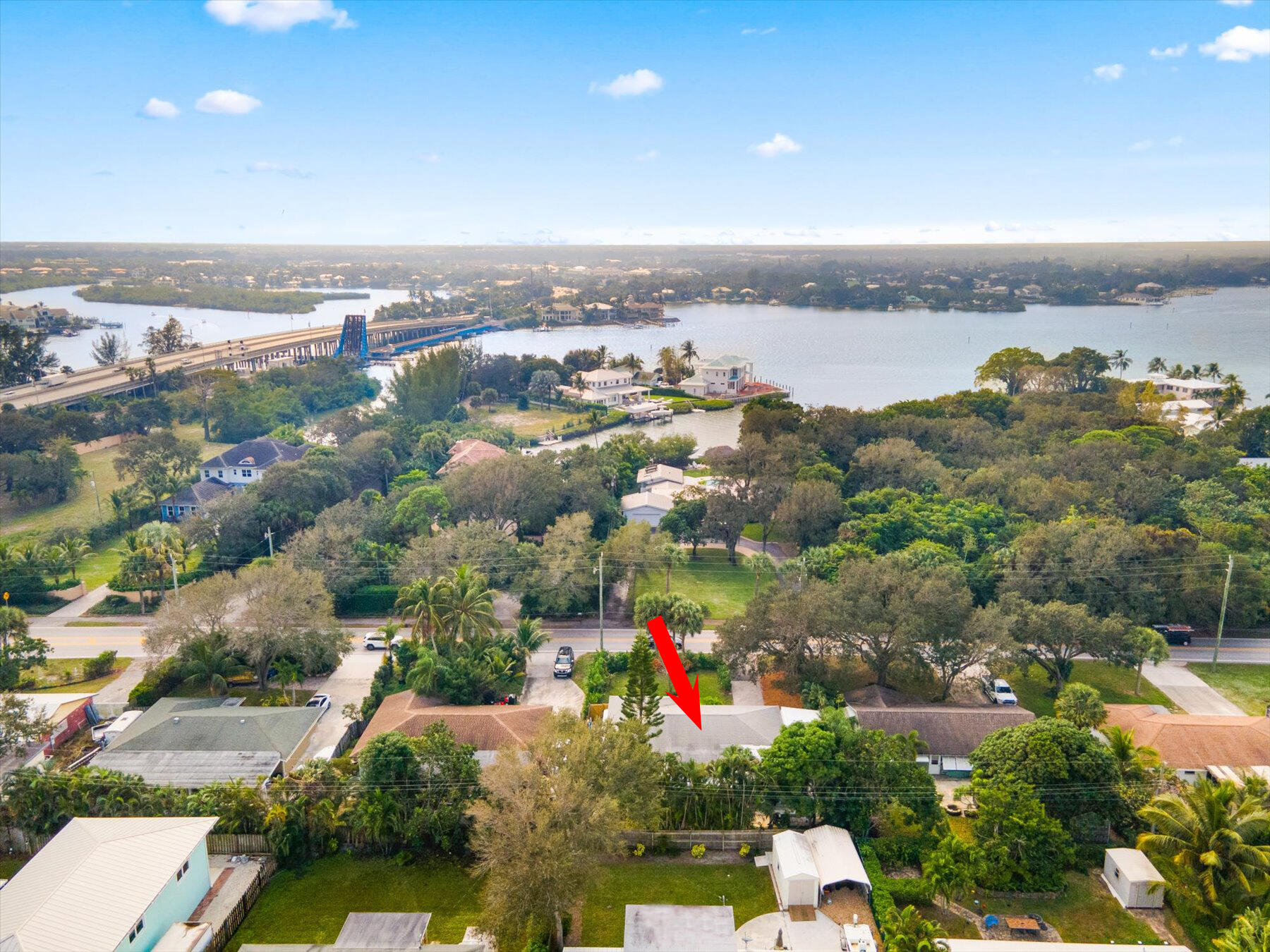 117 E Riverside Drive