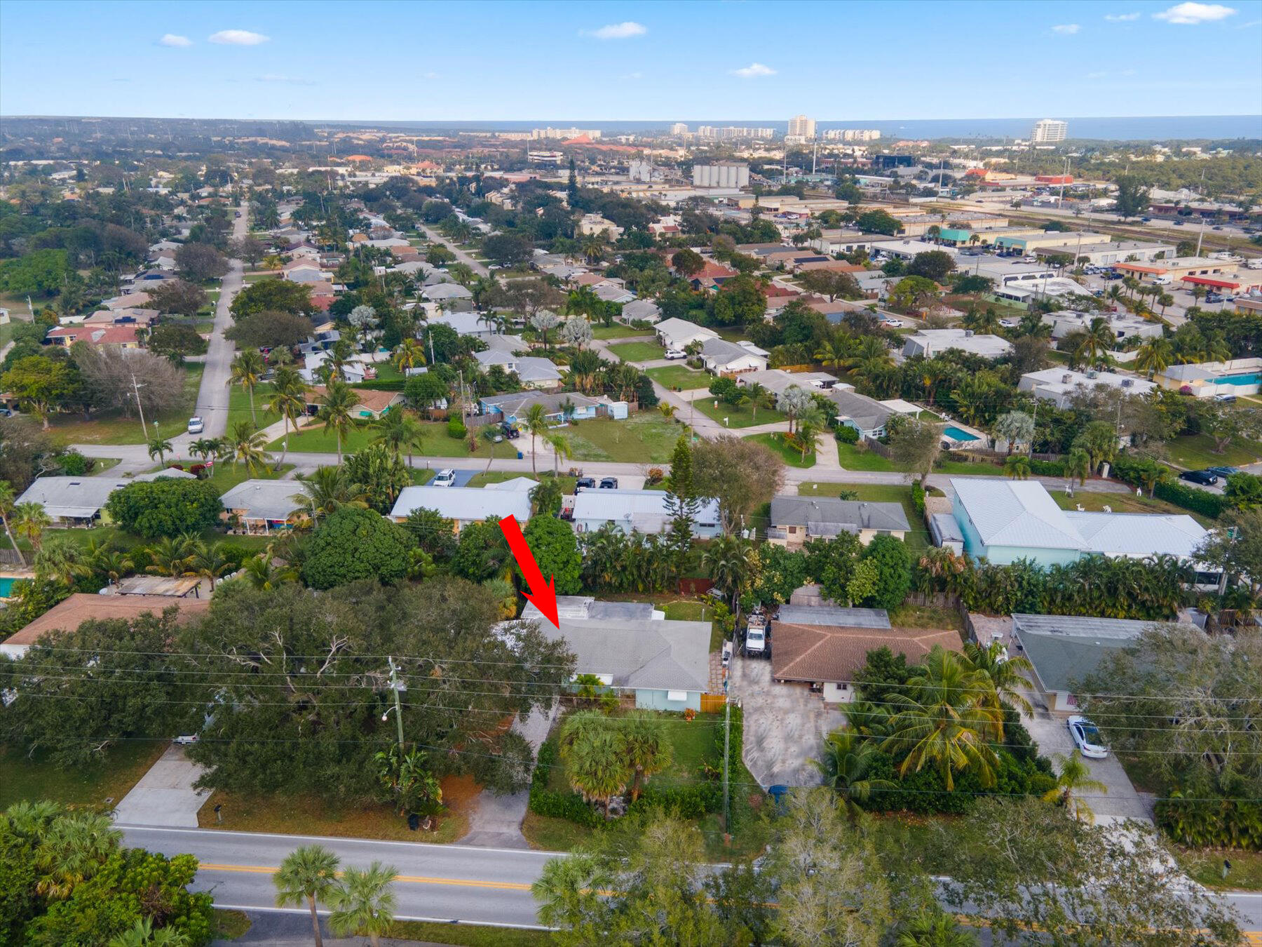 117 E Riverside Drive