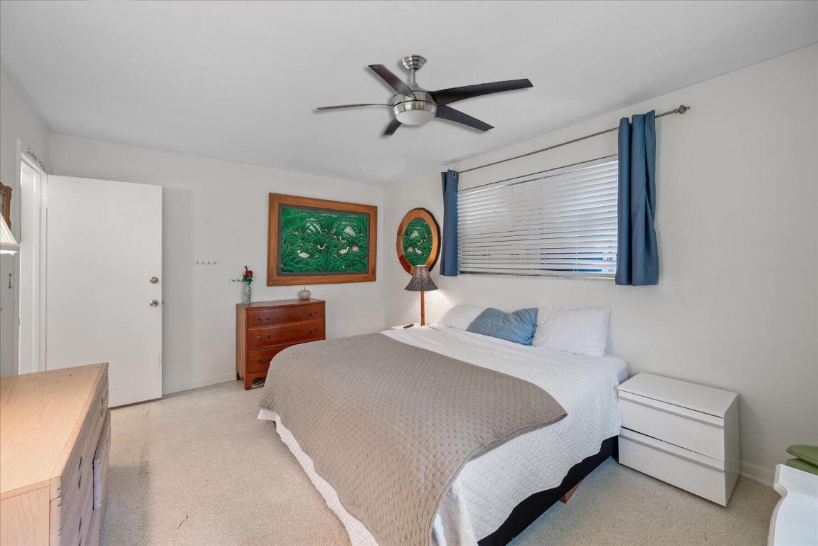 117 E Riverside Drive