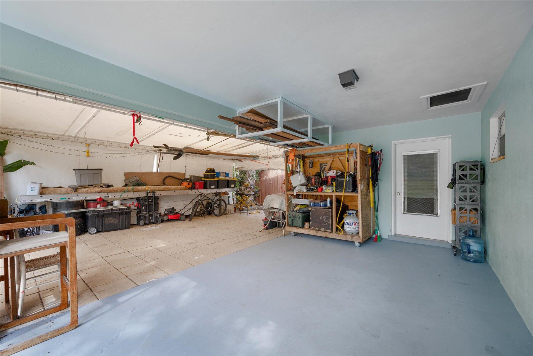 117 E Riverside Drive