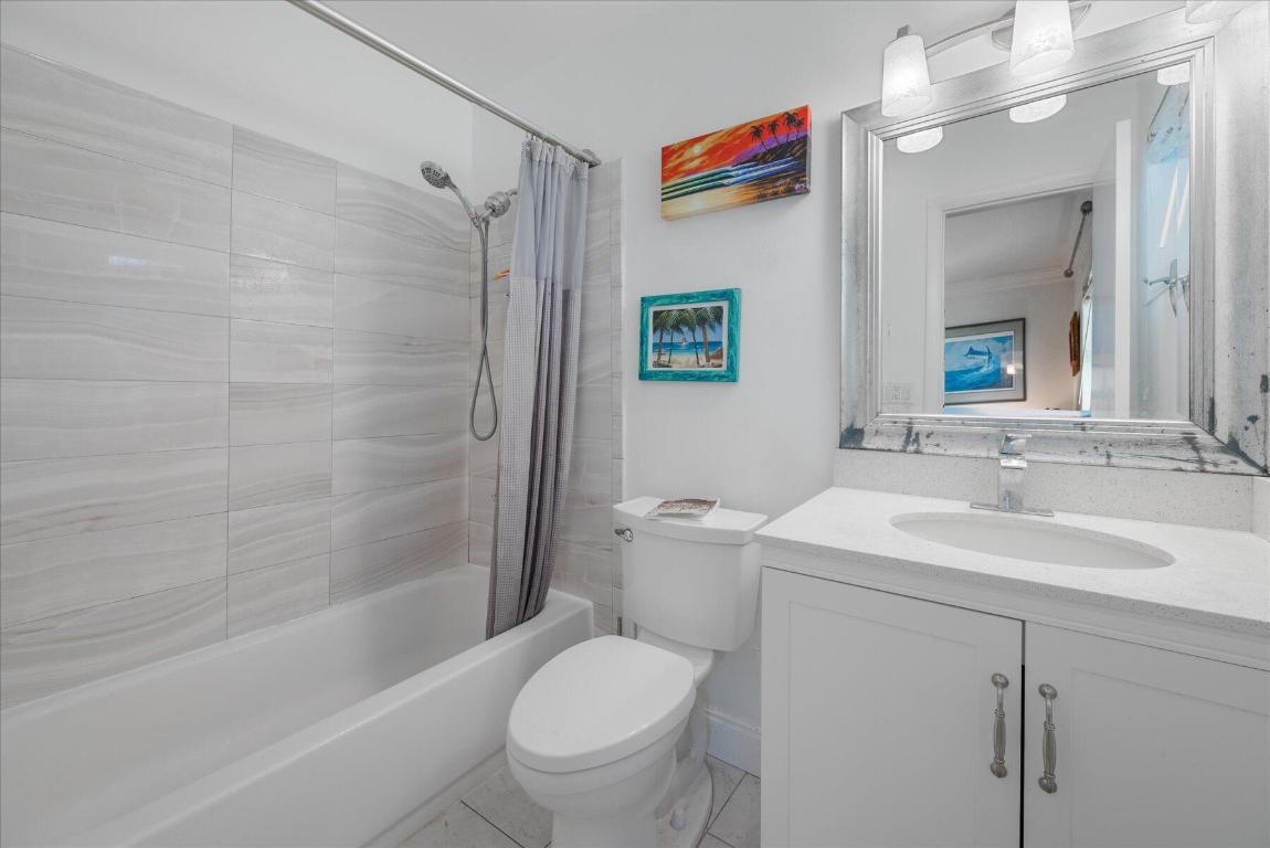 117 E Riverside Drive