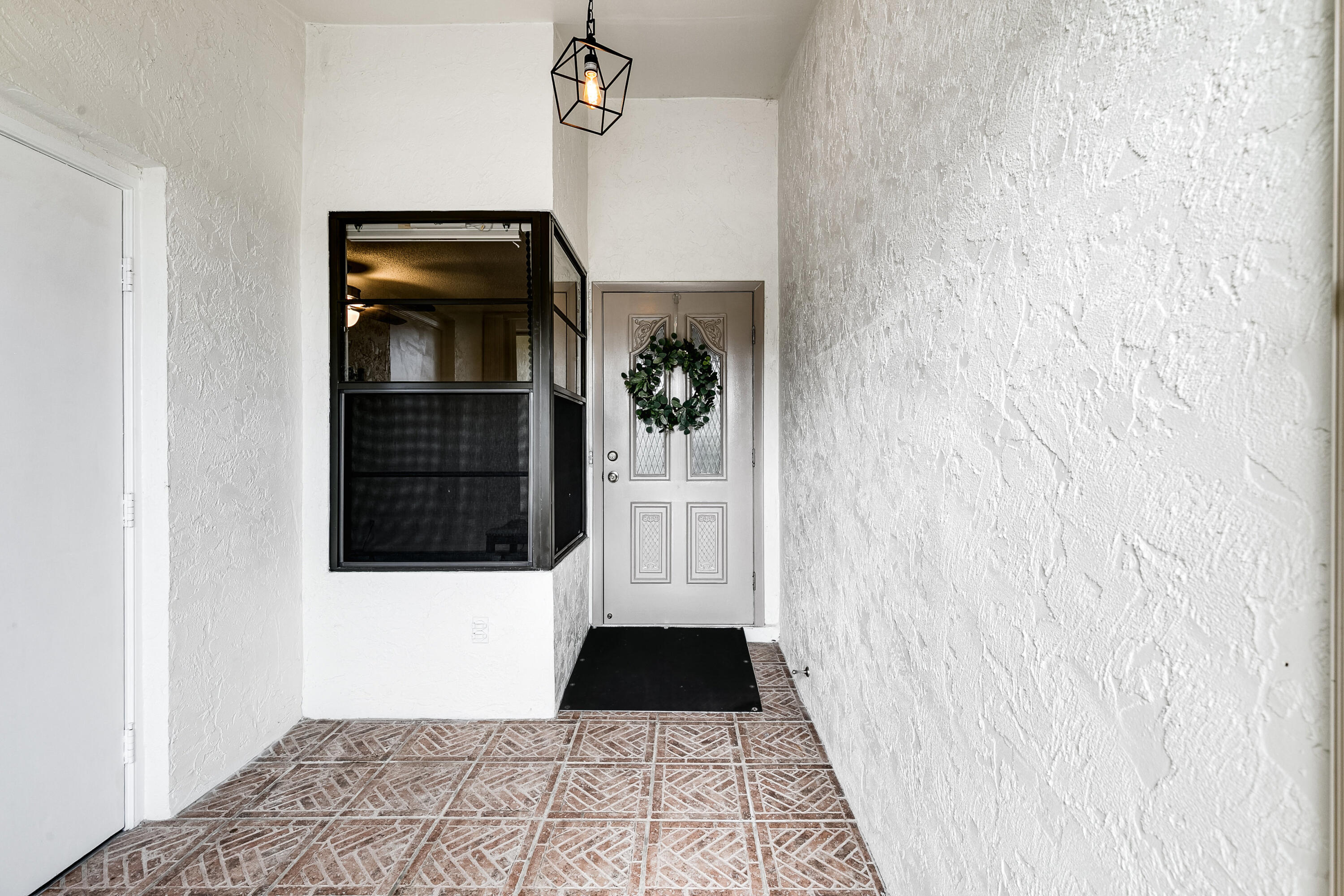 7877 SE Sugar Sand Circle