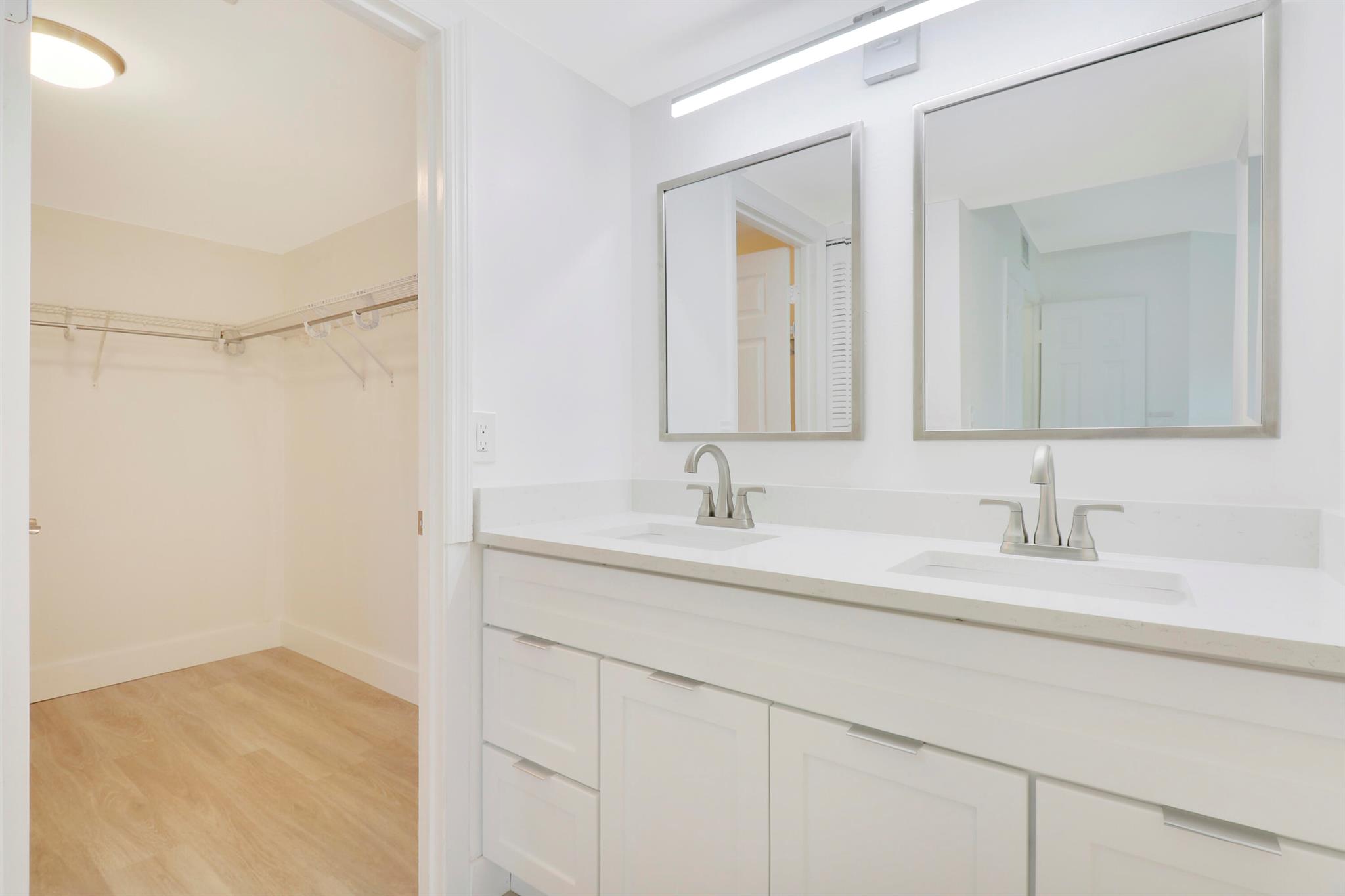 153 Seabreeze Circle