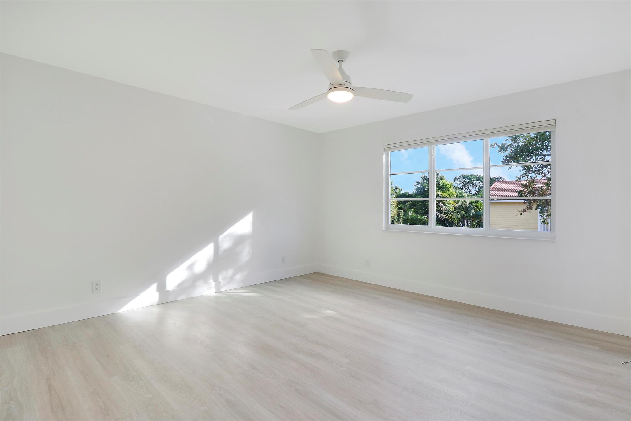 153 Seabreeze Circle