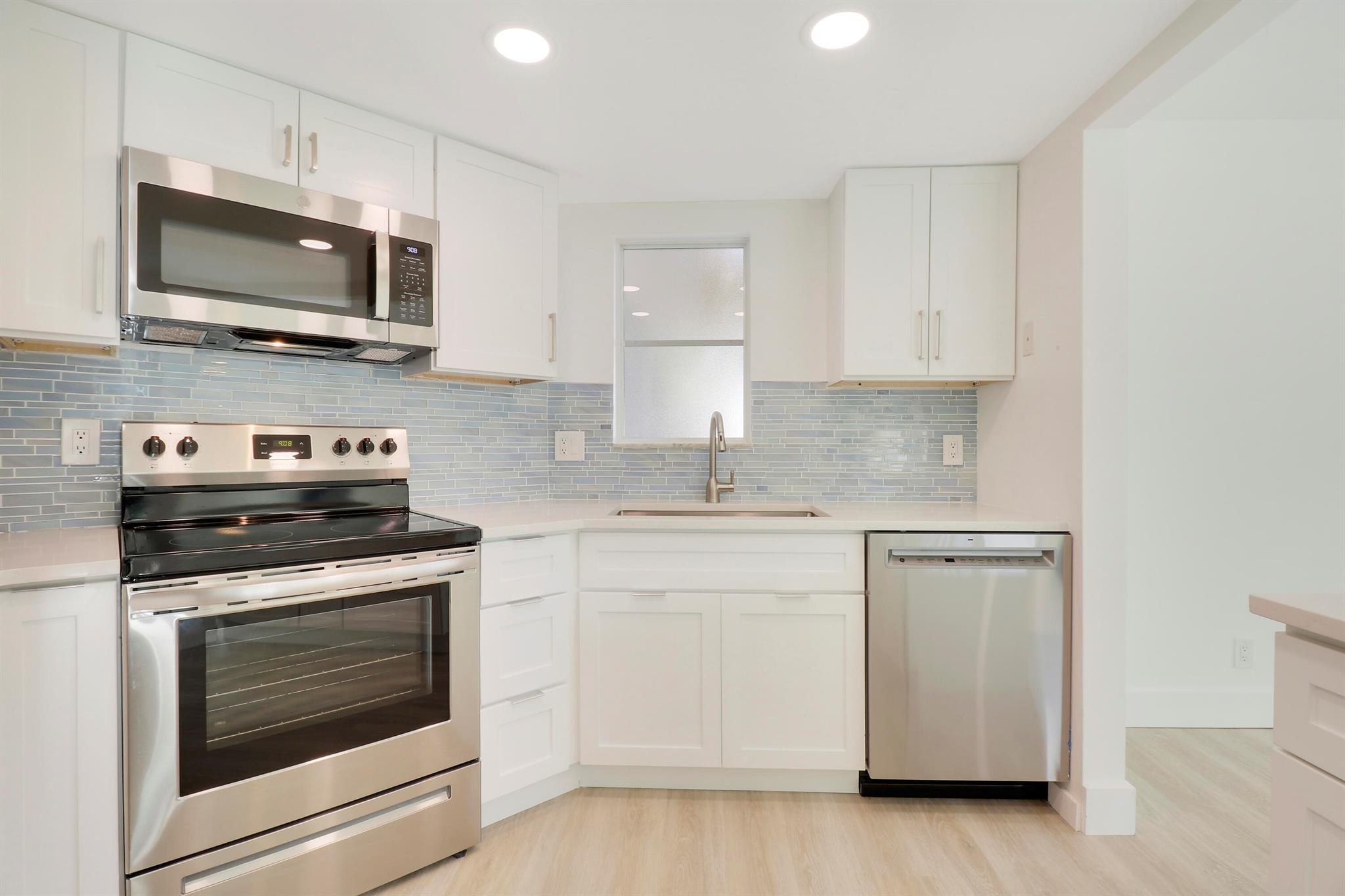 153 Seabreeze Circle