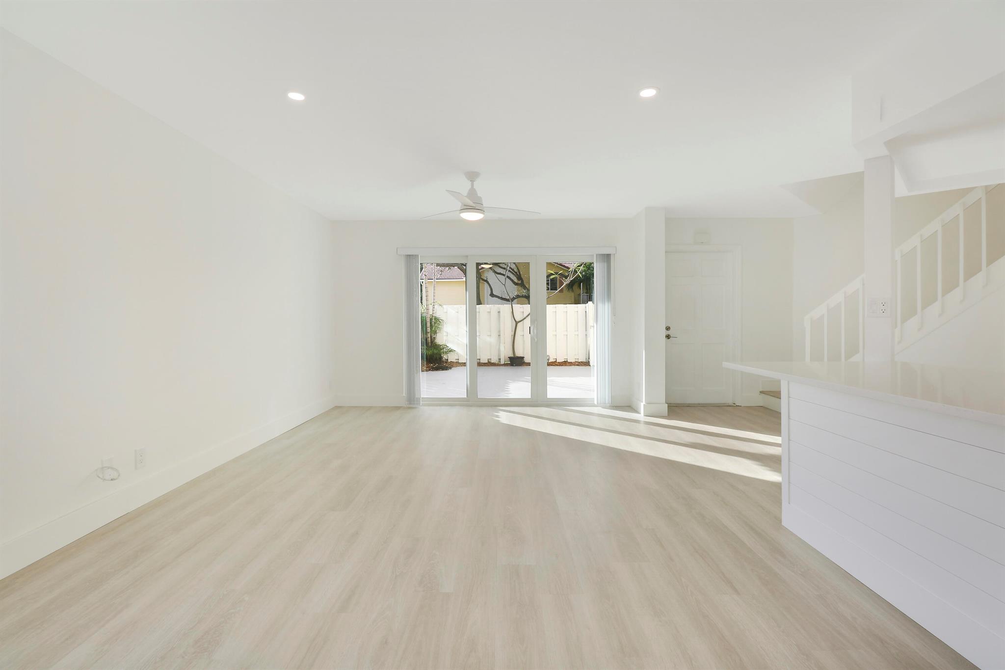 153 Seabreeze Circle