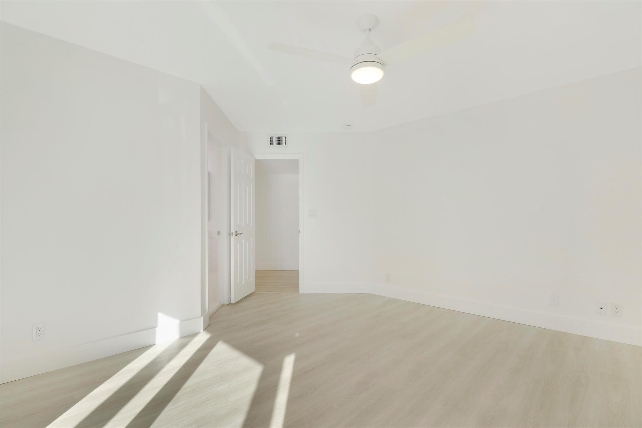 153 Seabreeze Circle