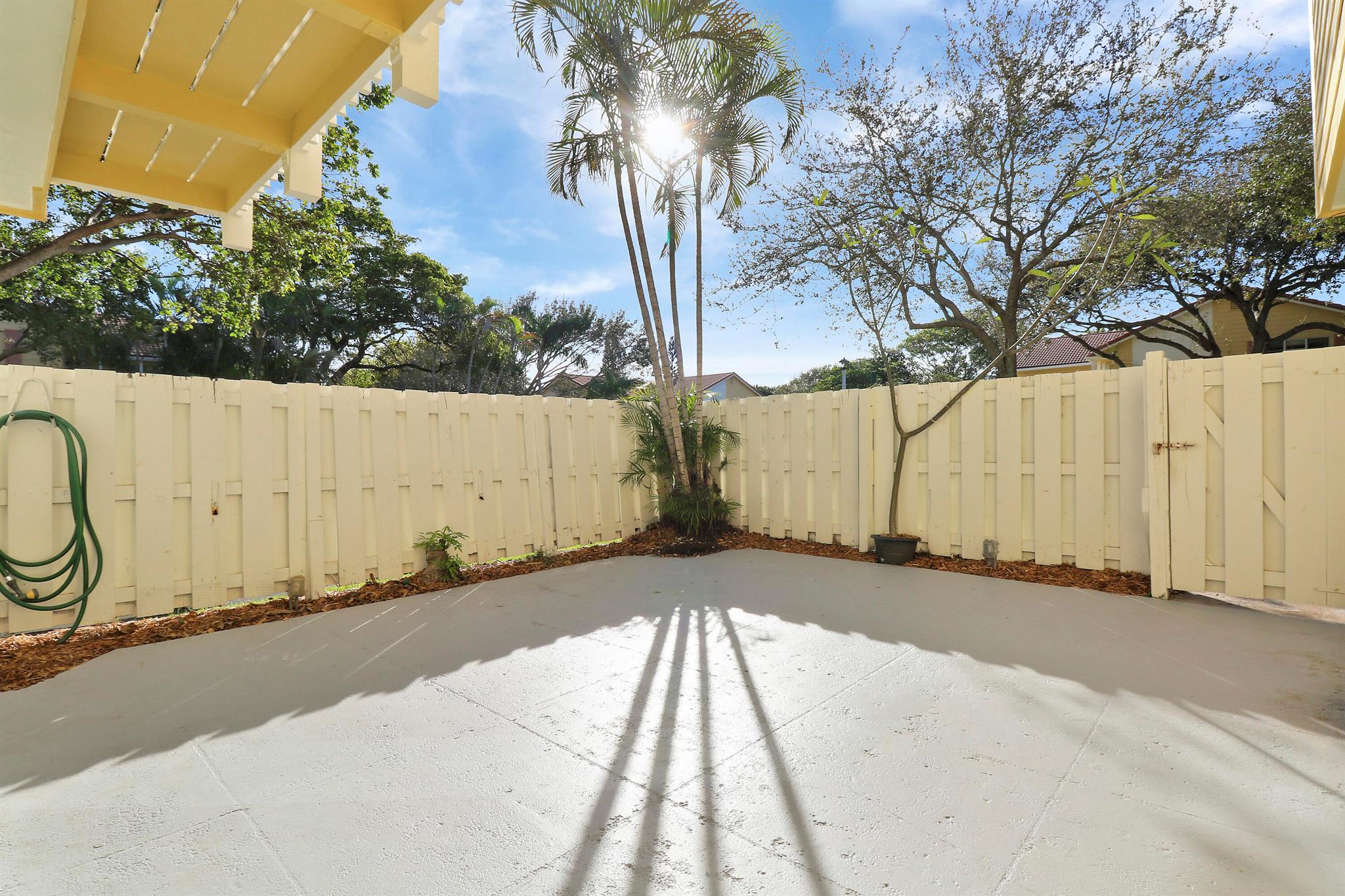 153 Seabreeze Circle