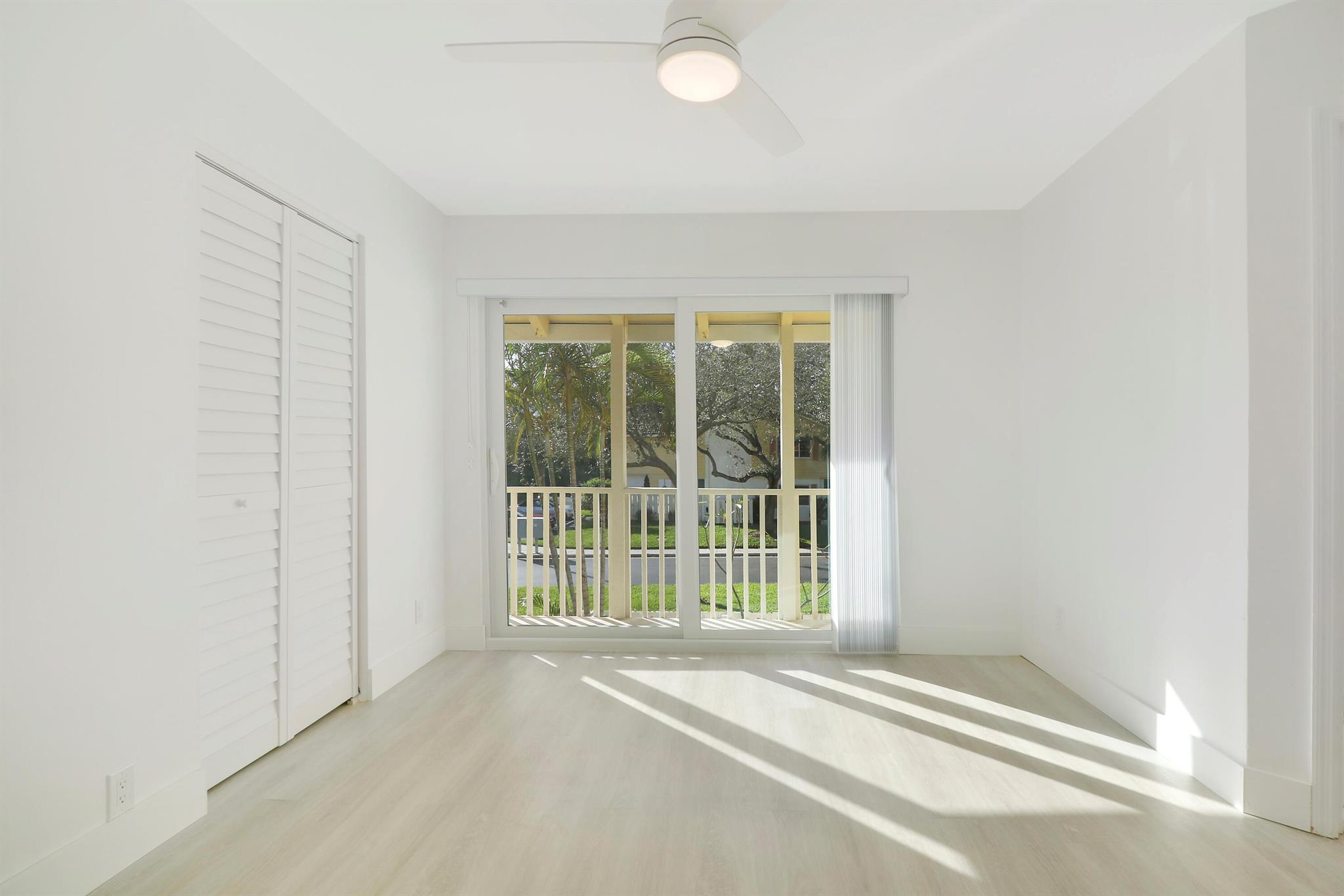 153 Seabreeze Circle