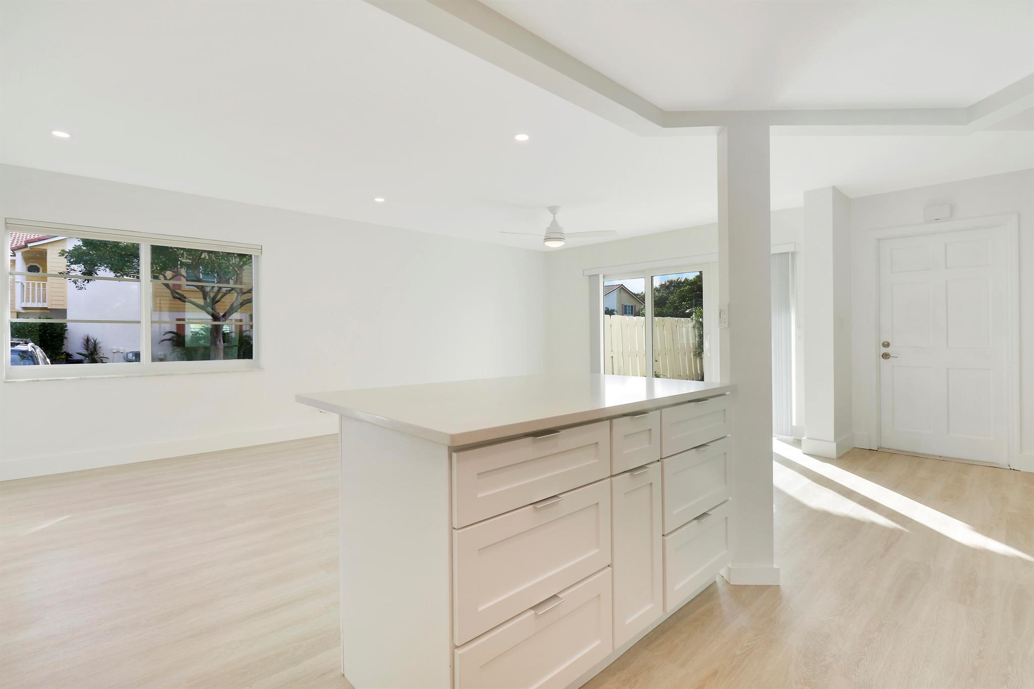 153 Seabreeze Circle