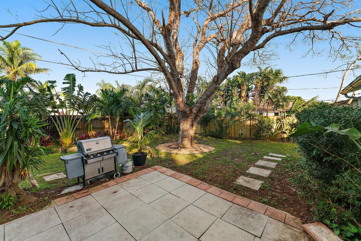 1111 Chickasaw Street