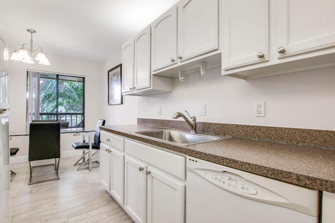 150 Pineview Road C6