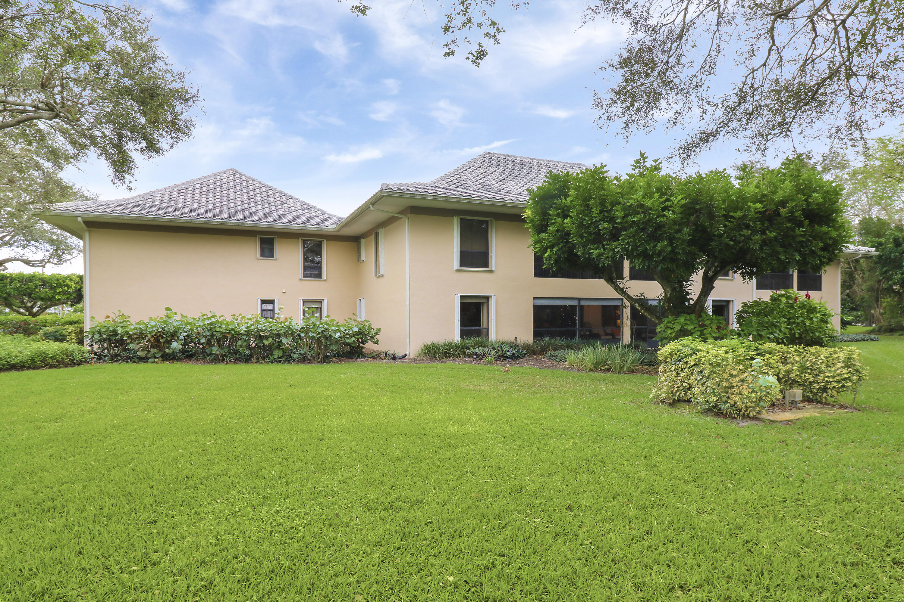 25 SE Turtle Creek Drive B