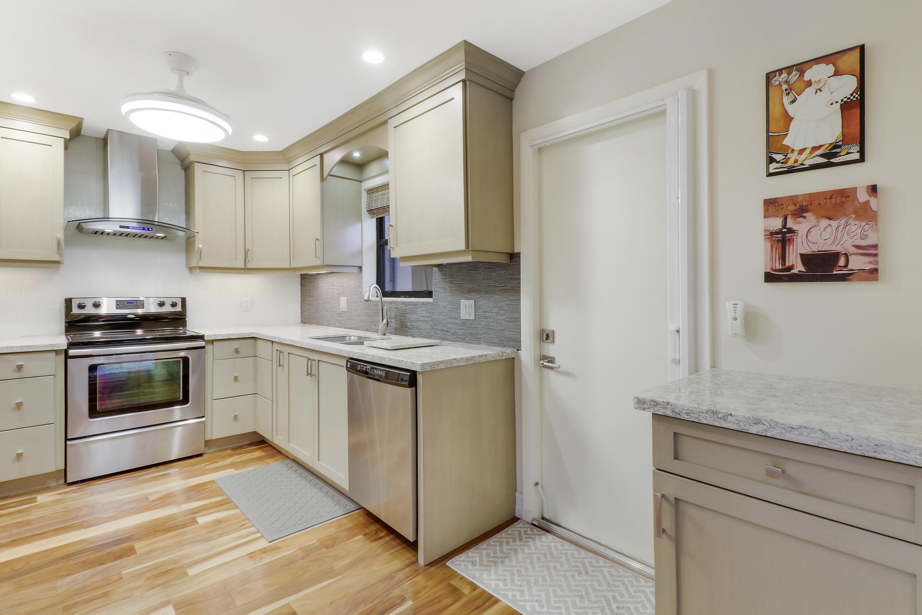 25 SE Turtle Creek Drive B