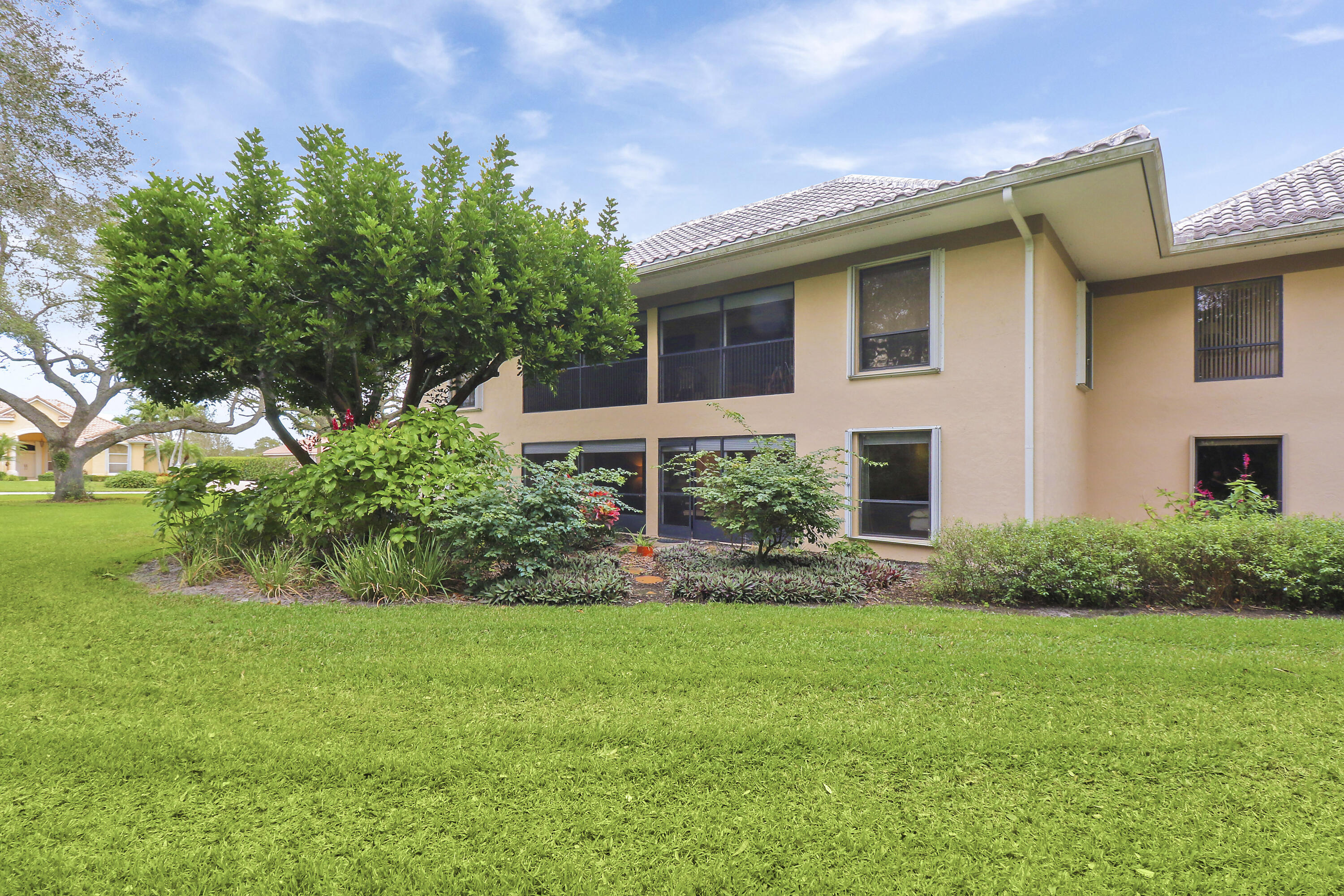 25 SE Turtle Creek Drive B