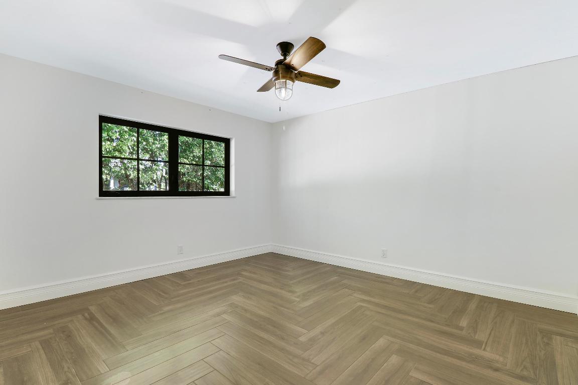 20 SE Splitrail Circle