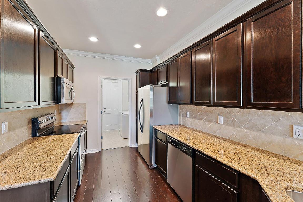 3273 E Mallory Boulevard