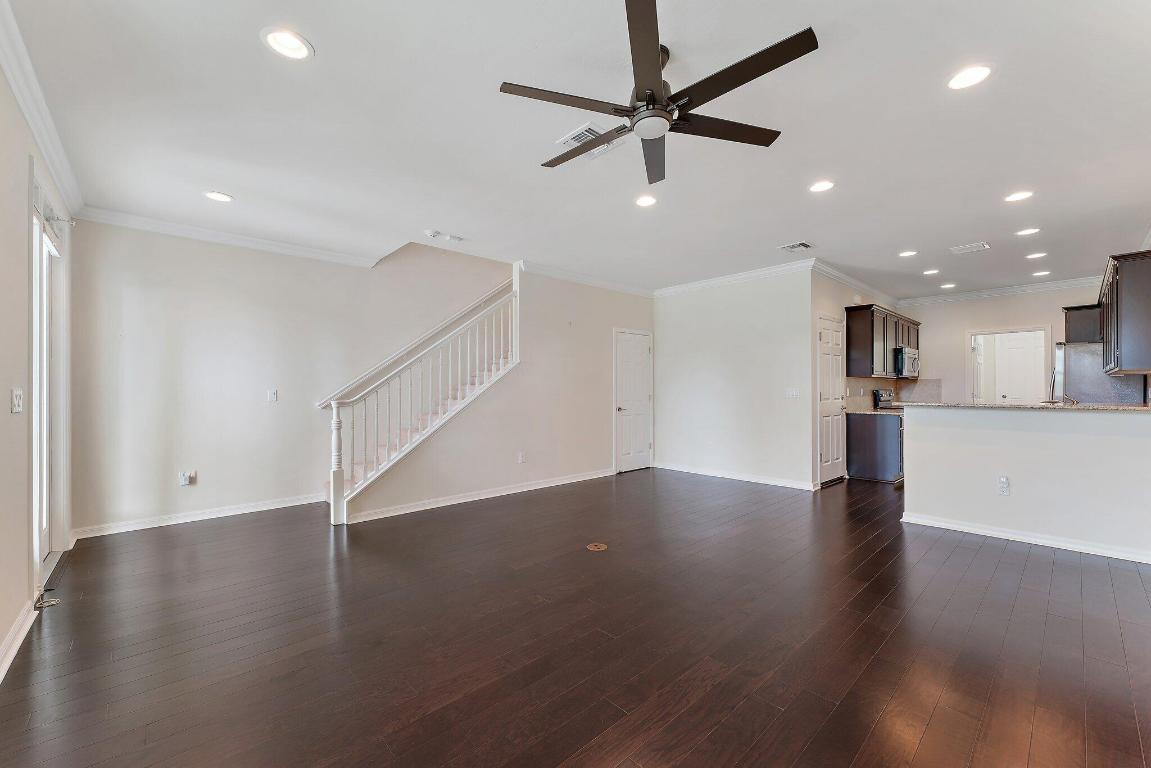 3273 E Mallory Boulevard