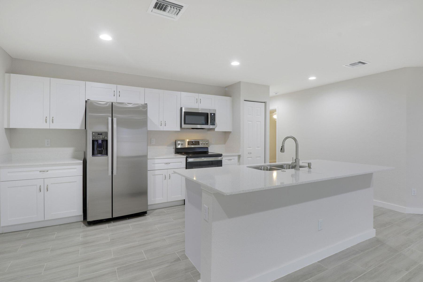 2118 SW Alloway Avenue