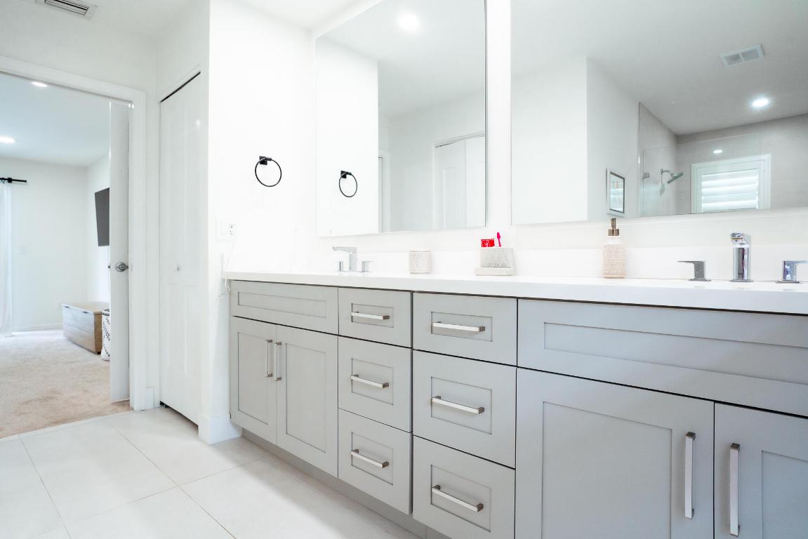 113 SE Turtle Creek Drive