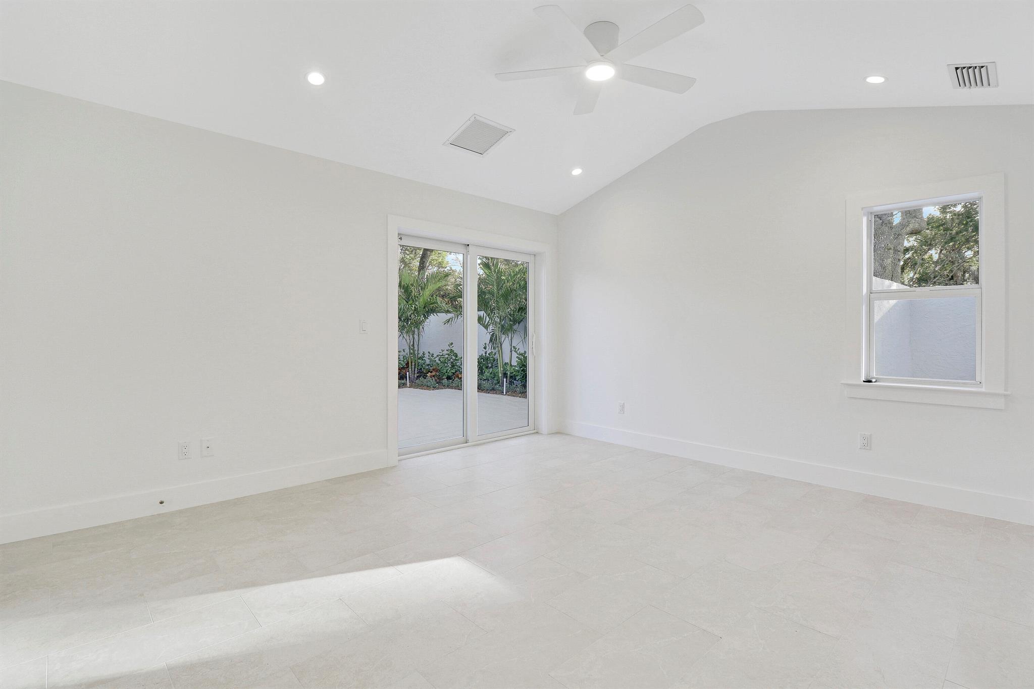 17 Dorchester Circle