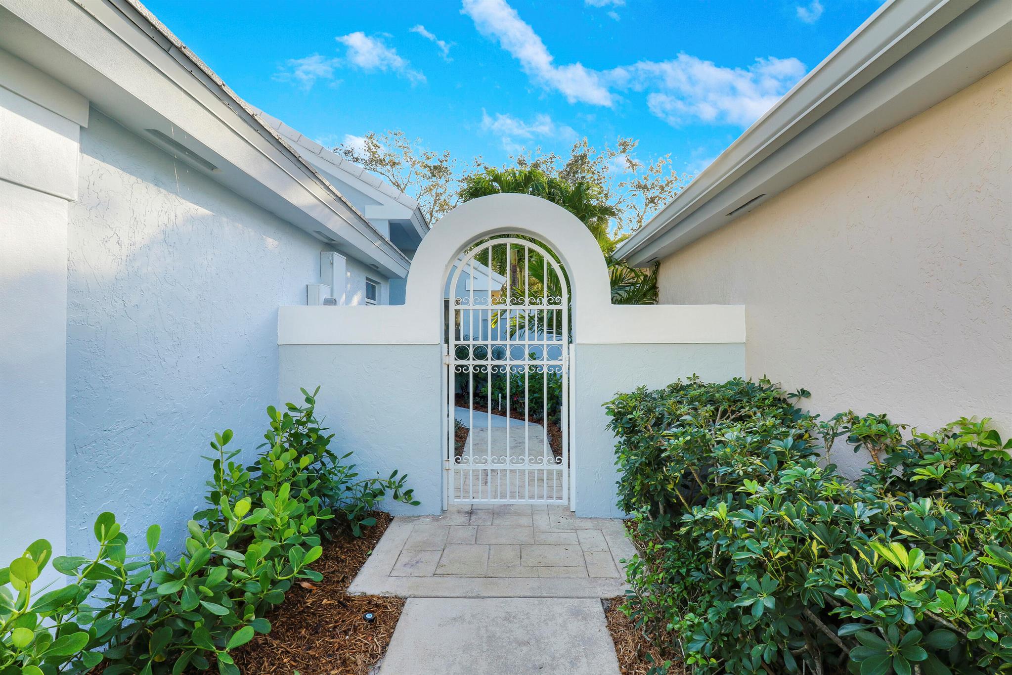 17 Dorchester Circle