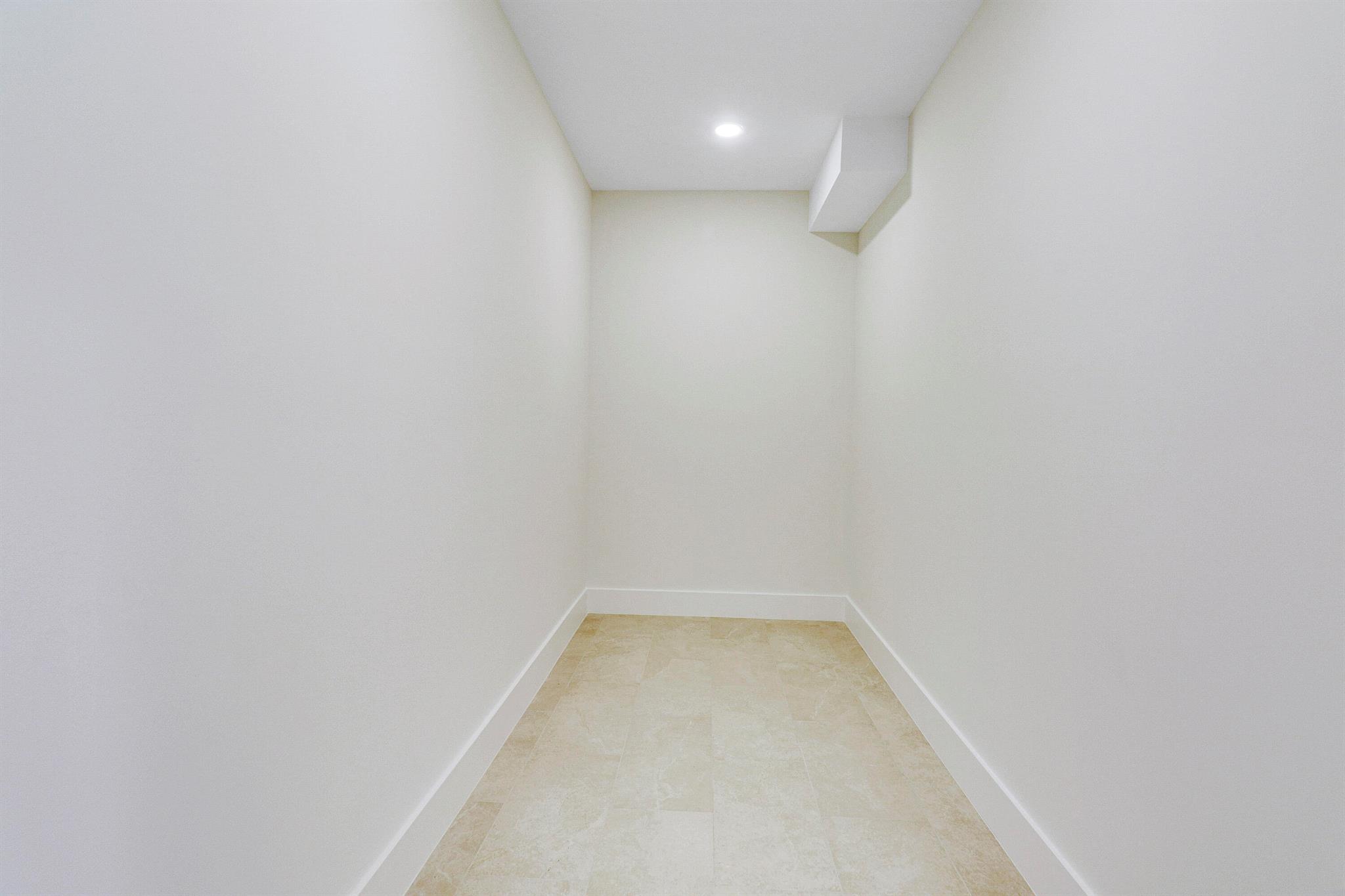 17 Dorchester Circle