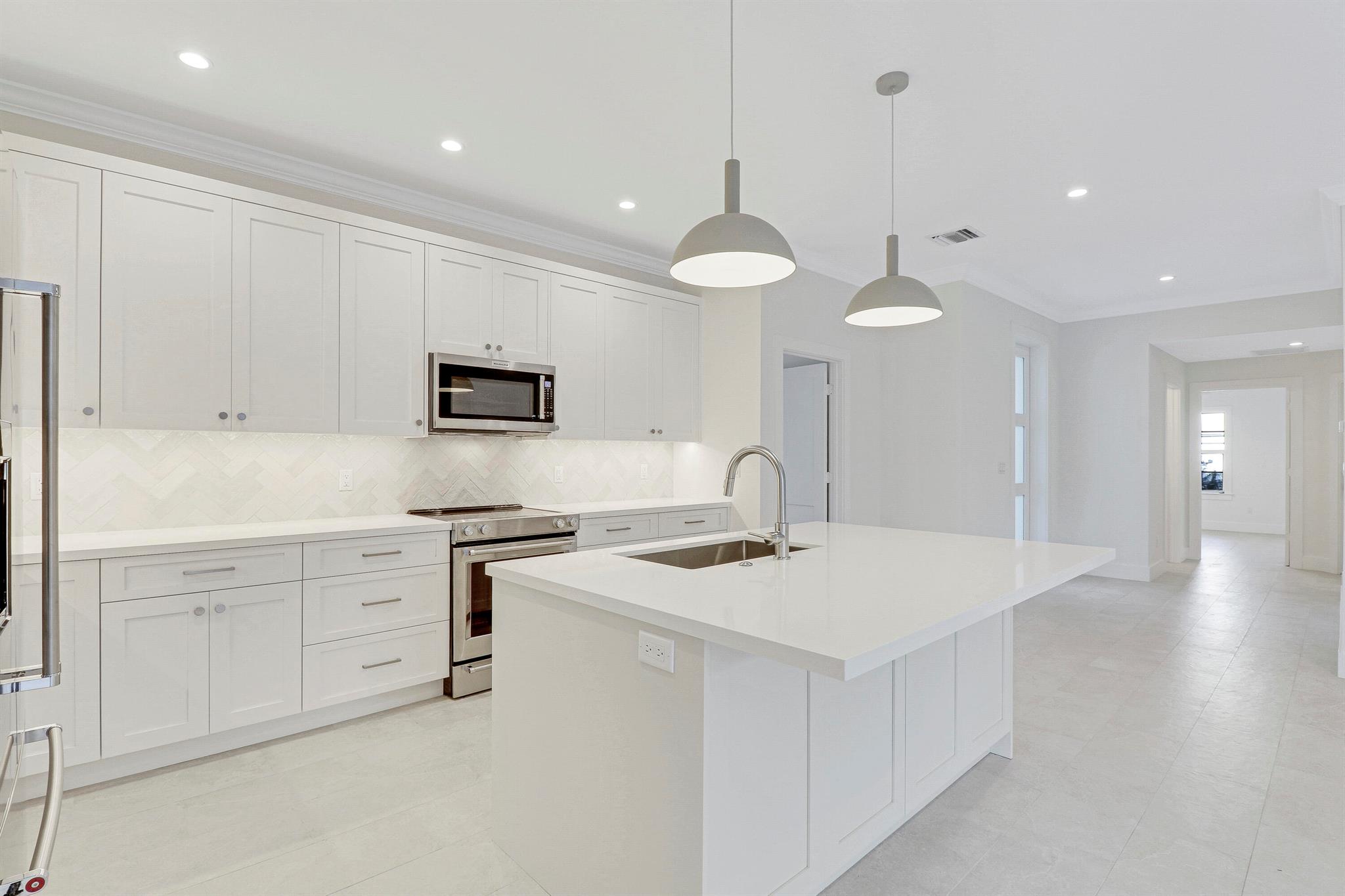 17 Dorchester Circle