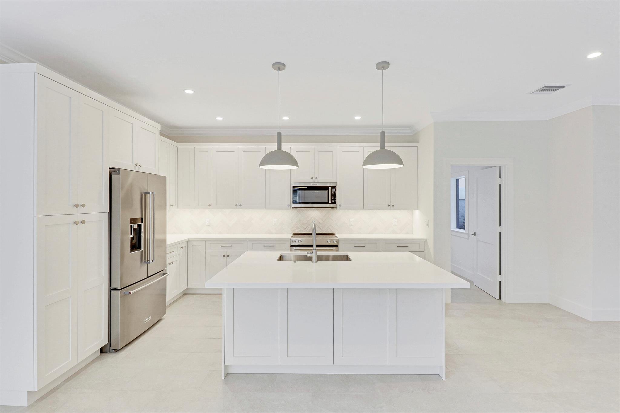 17 Dorchester Circle