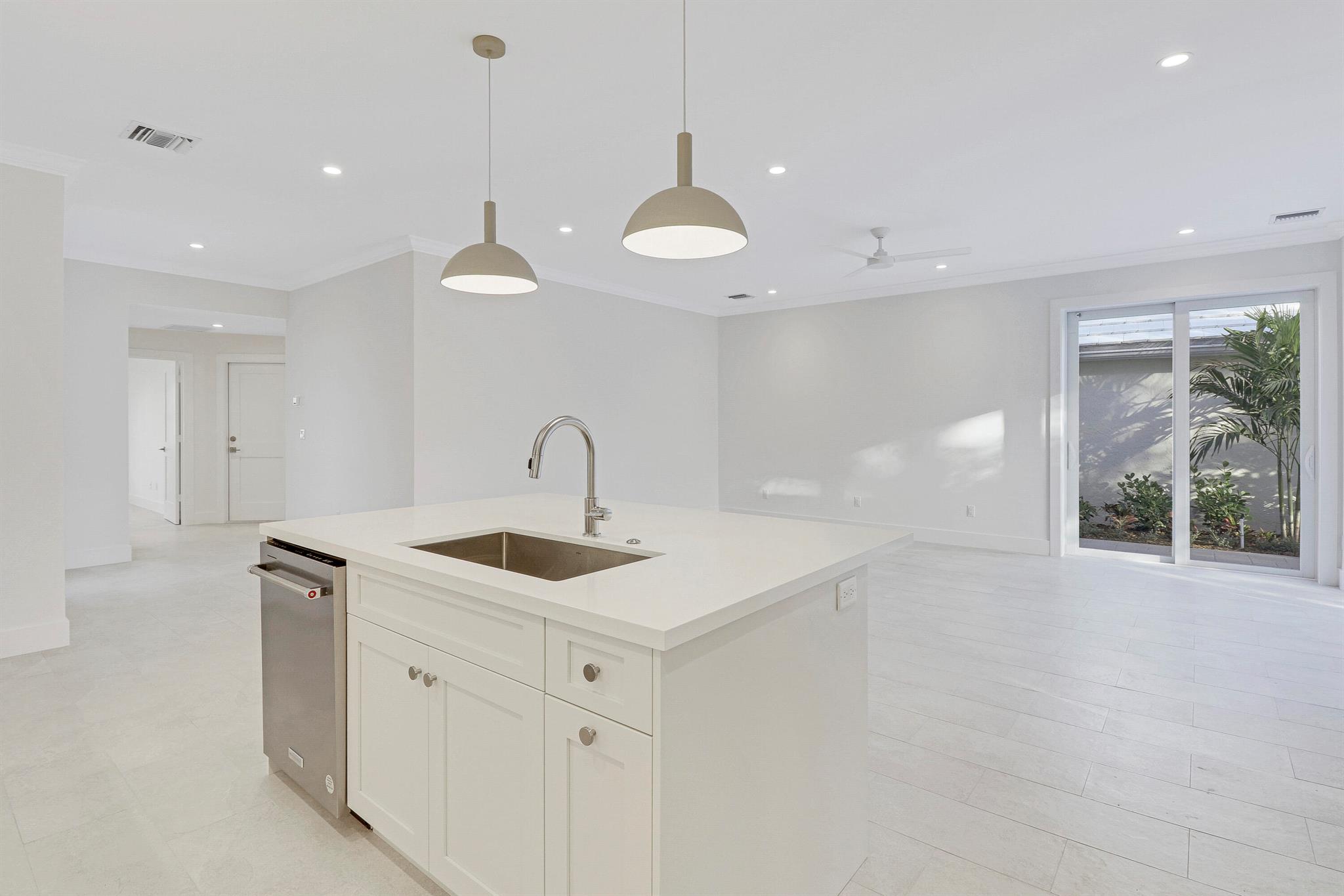 17 Dorchester Circle