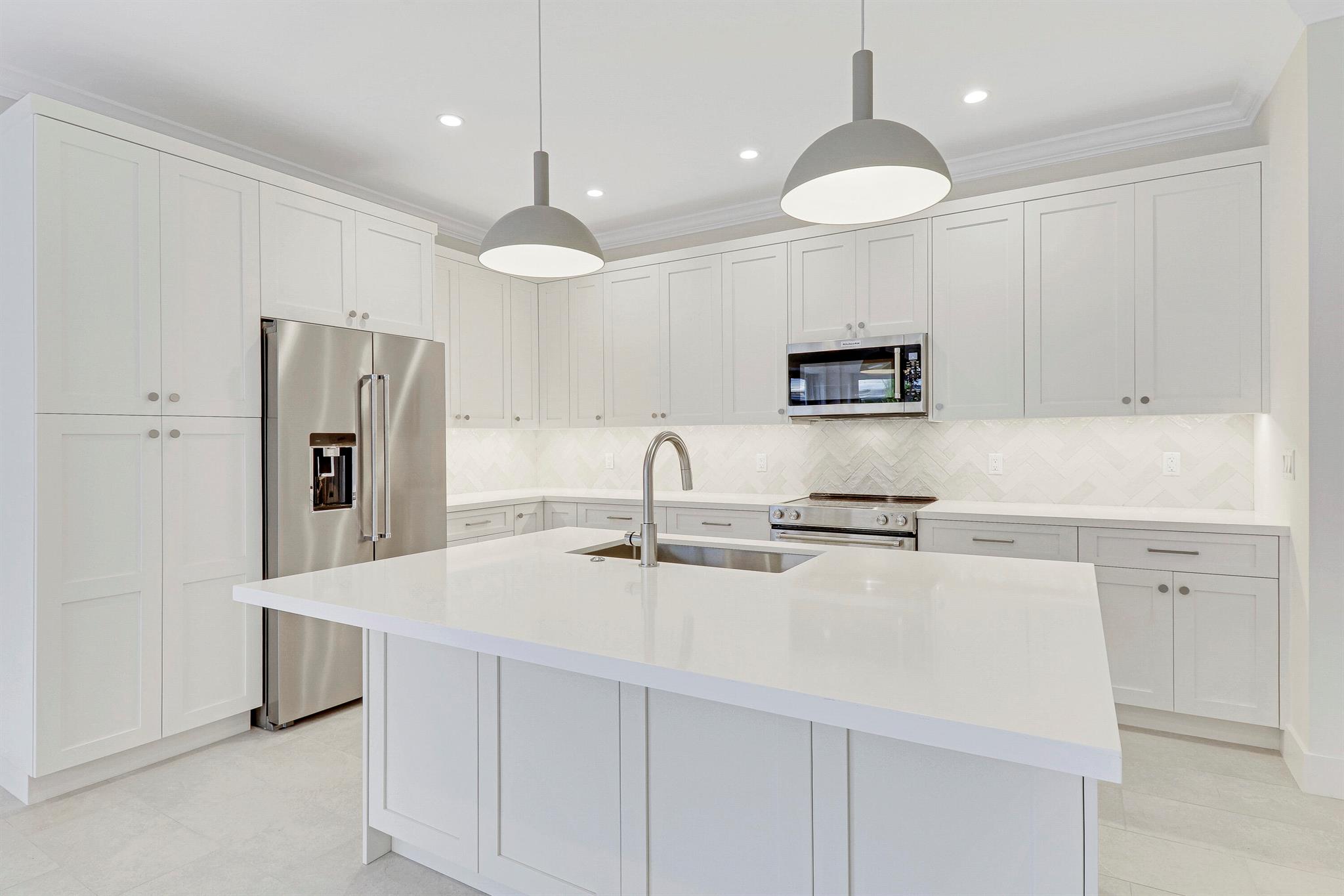 17 Dorchester Circle