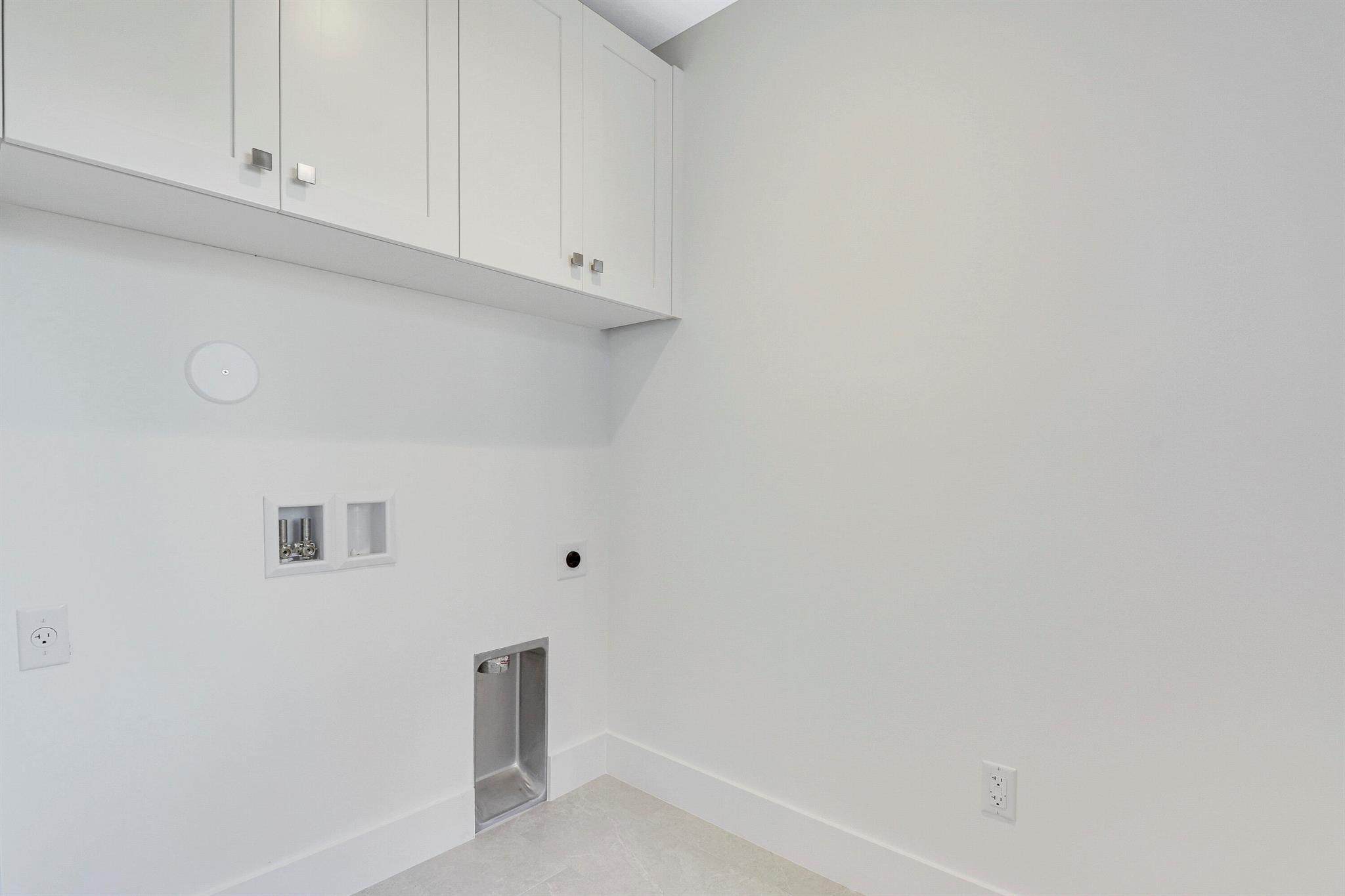 17 Dorchester Circle