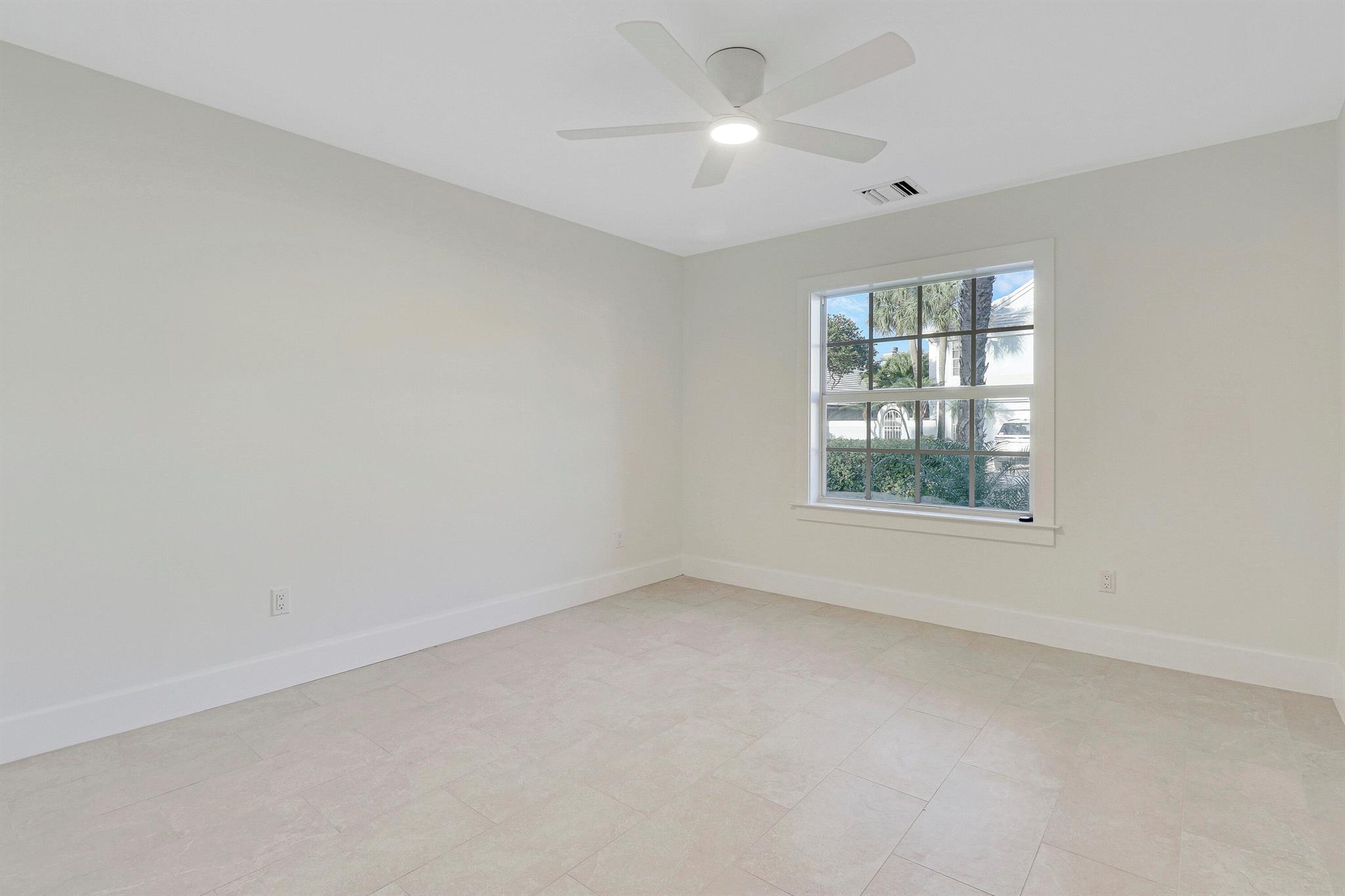 17 Dorchester Circle