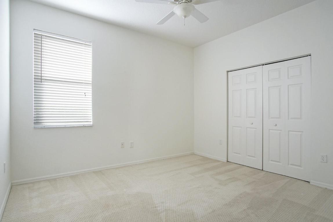 229 SW Manatee Springs Way