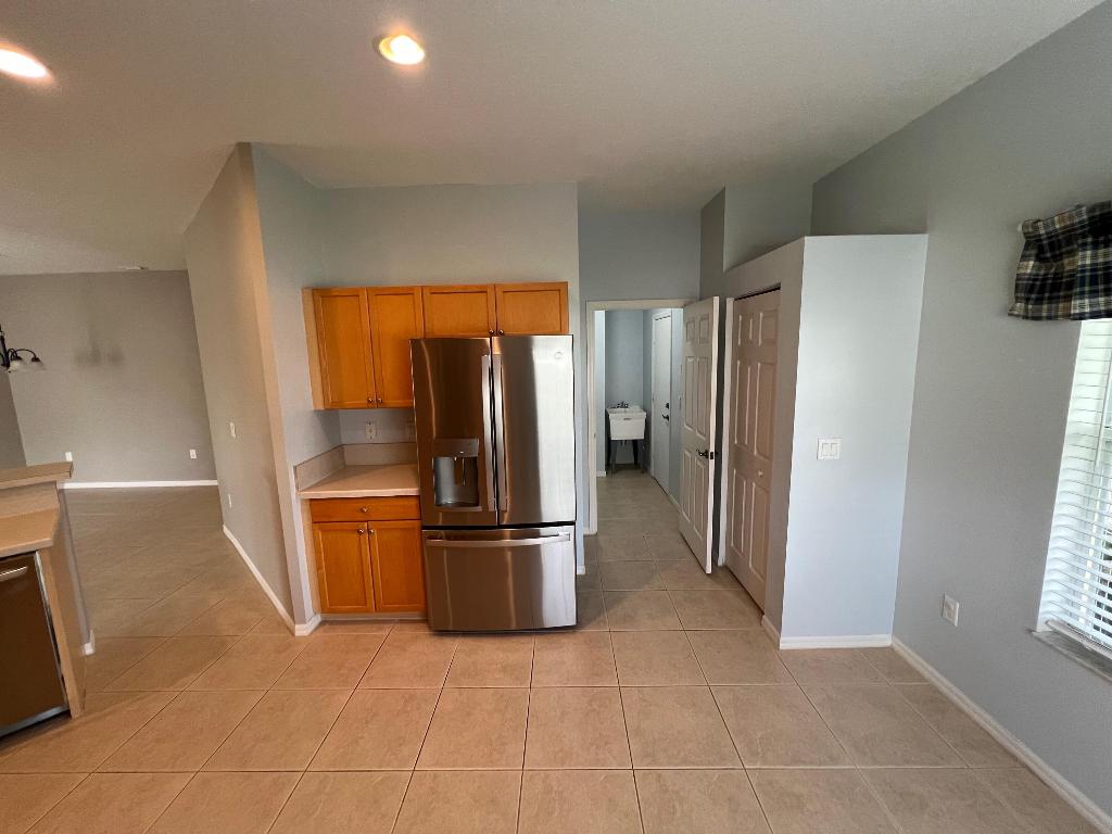 229 SW Manatee Springs Way