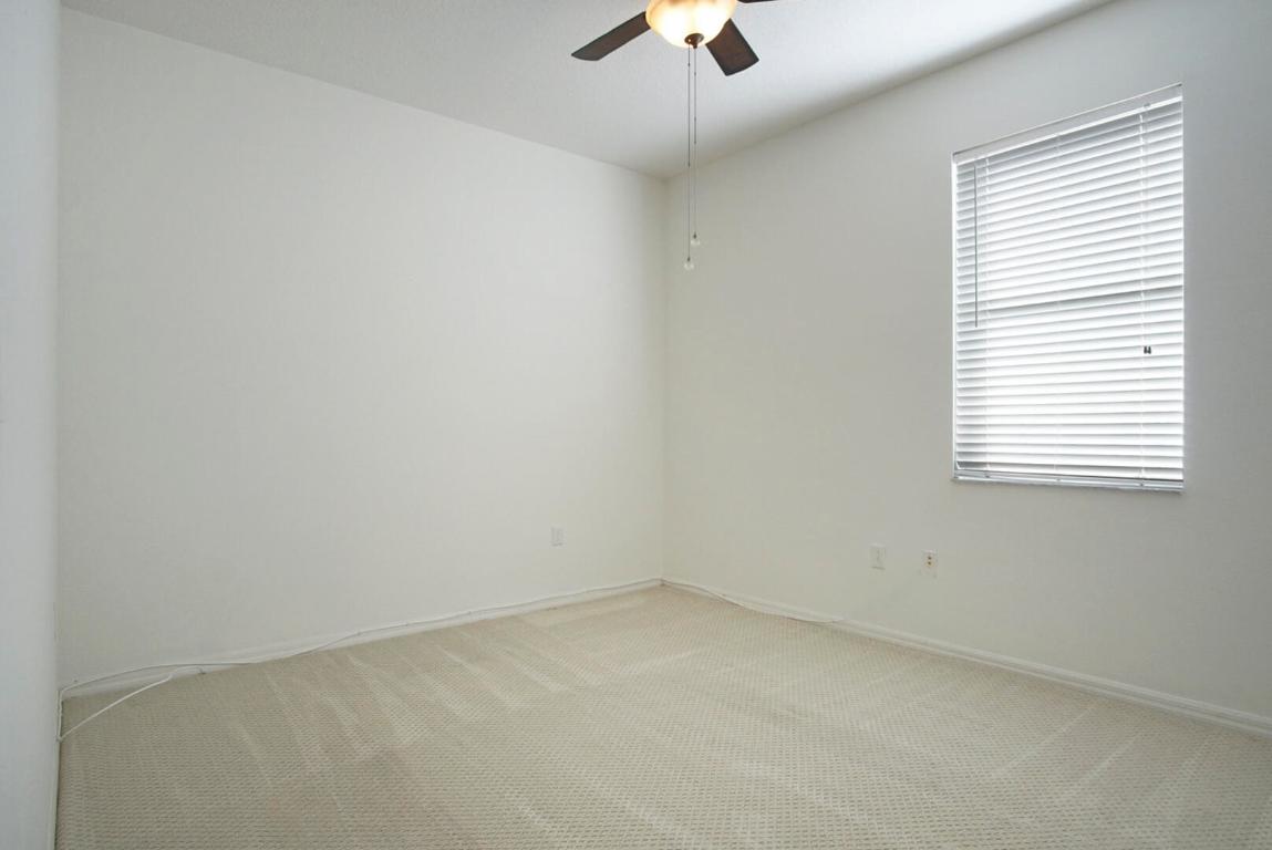 229 SW Manatee Springs Way