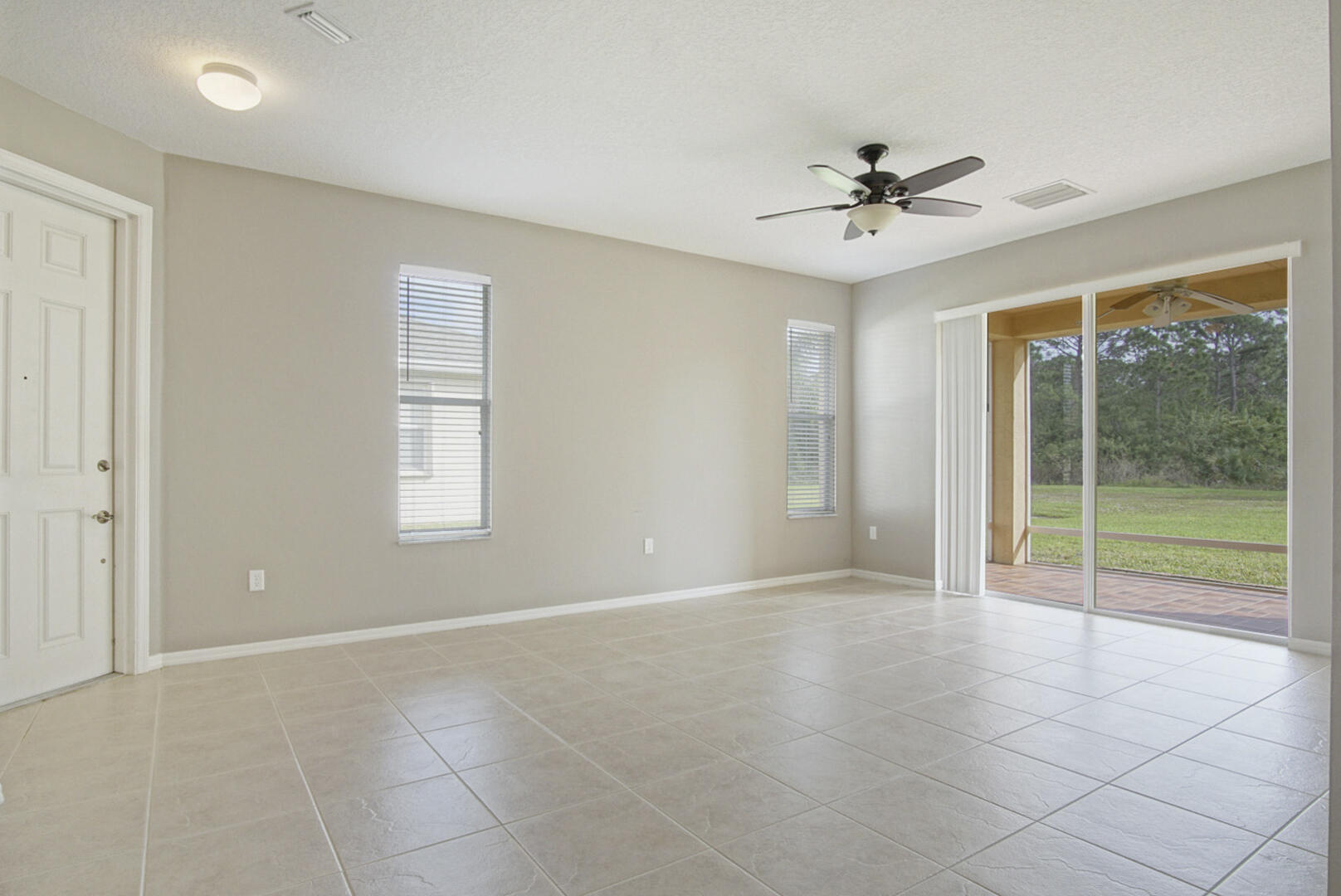 229 SW Manatee Springs Way