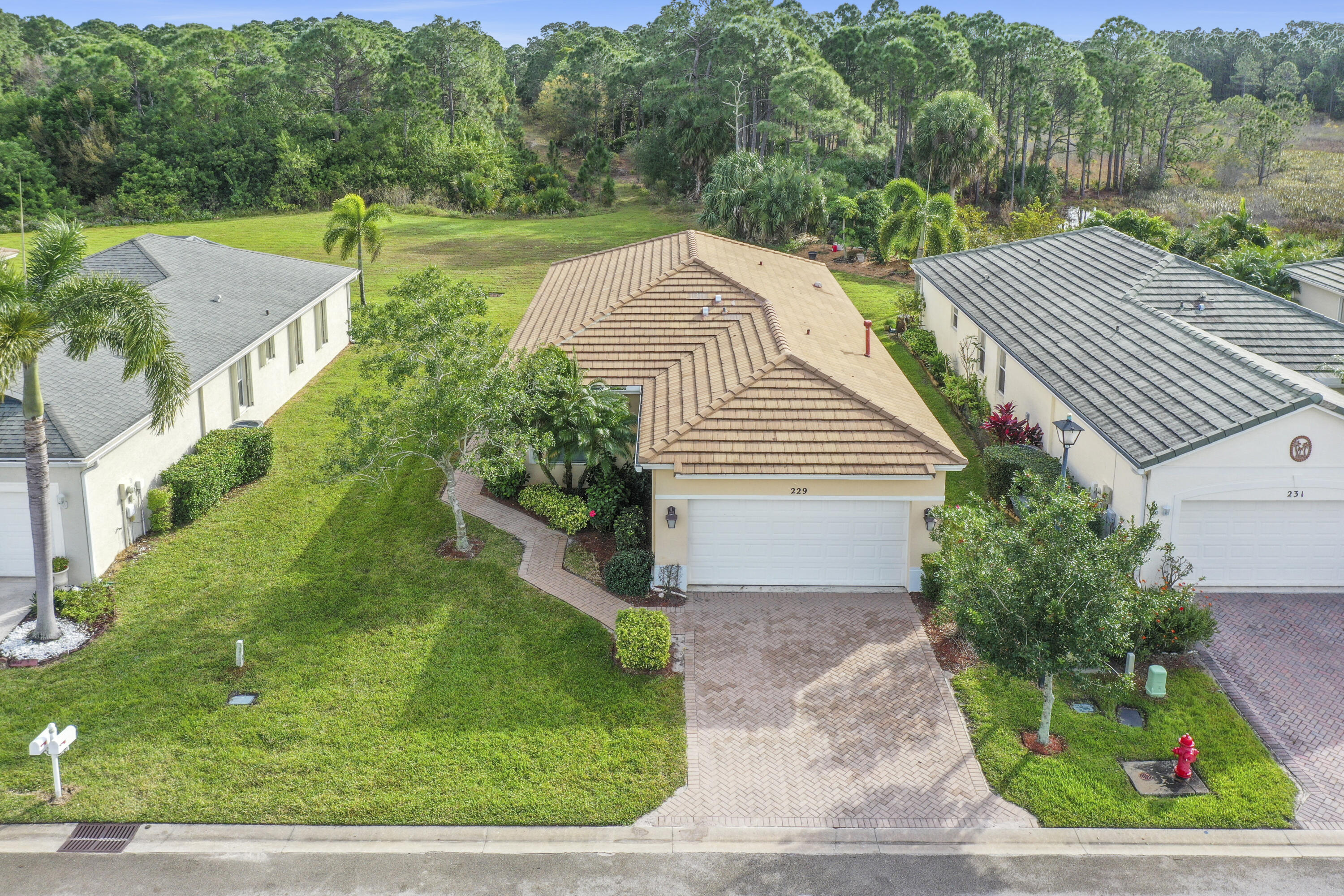 229 SW Manatee Springs Way