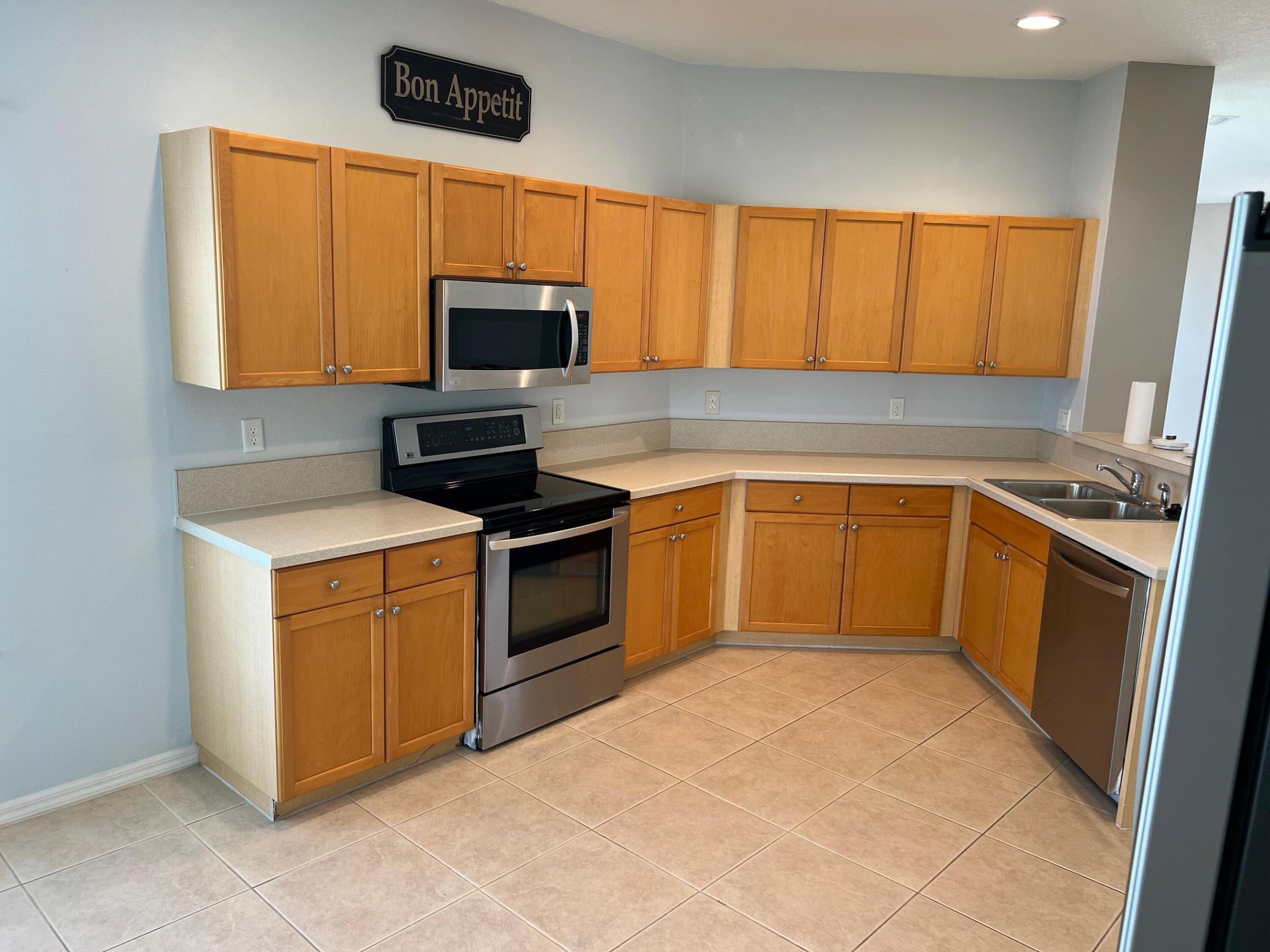 229 SW Manatee Springs Way